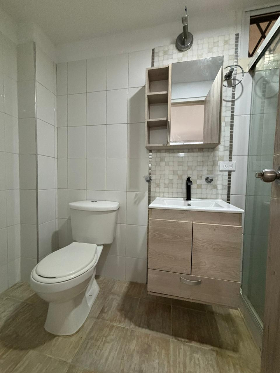 APARTAMENTO EN ARRIENDO AL OESTE CALI EDIFICIO ANDALUCÍA