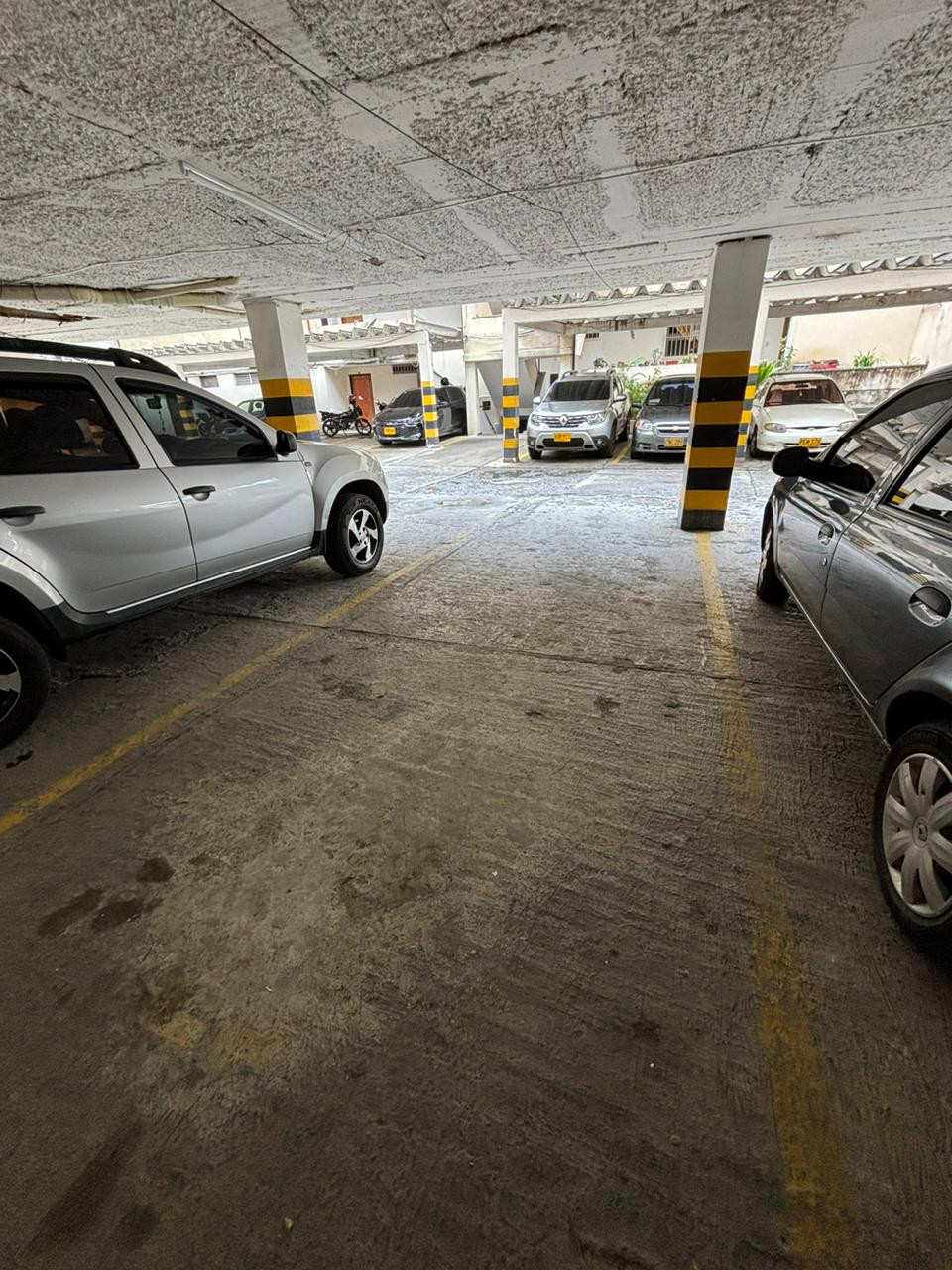 APARTAMENTO EN ARRIENDO AL OESTE CALI EDIFICIO ANDALUCÍA