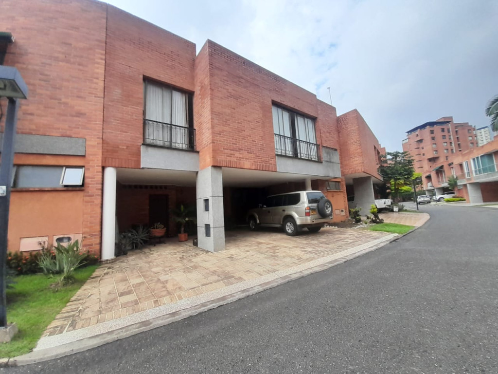 Vendo casa  en ciudad jardin