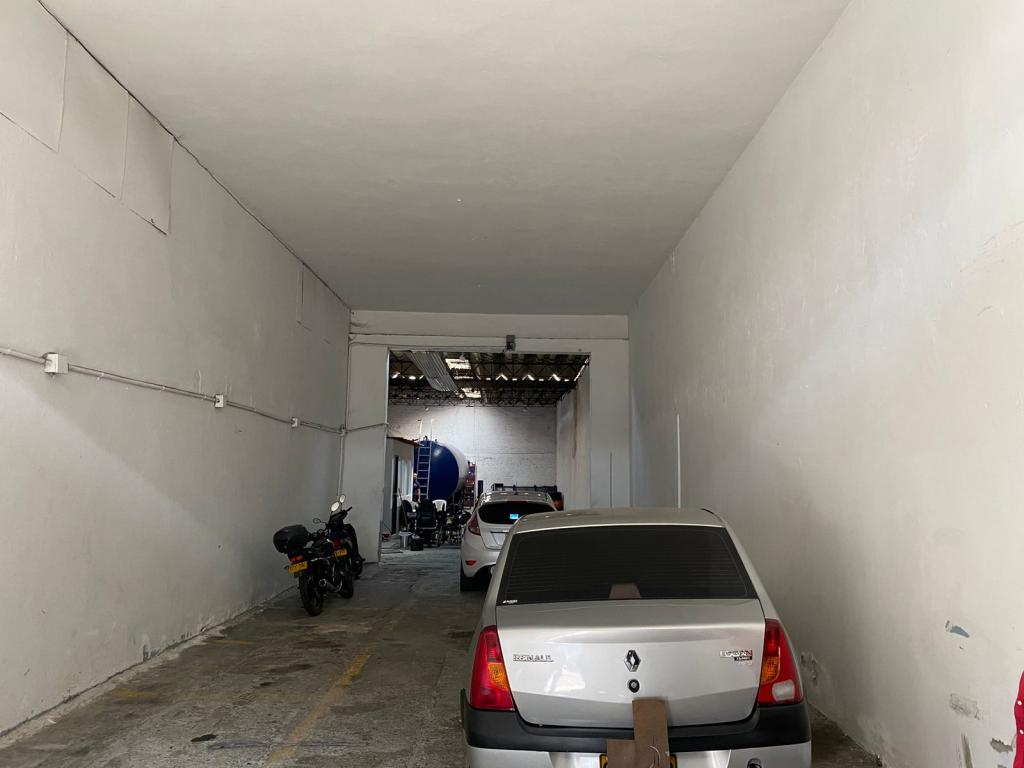 Vendo Bodega en barrio obrero