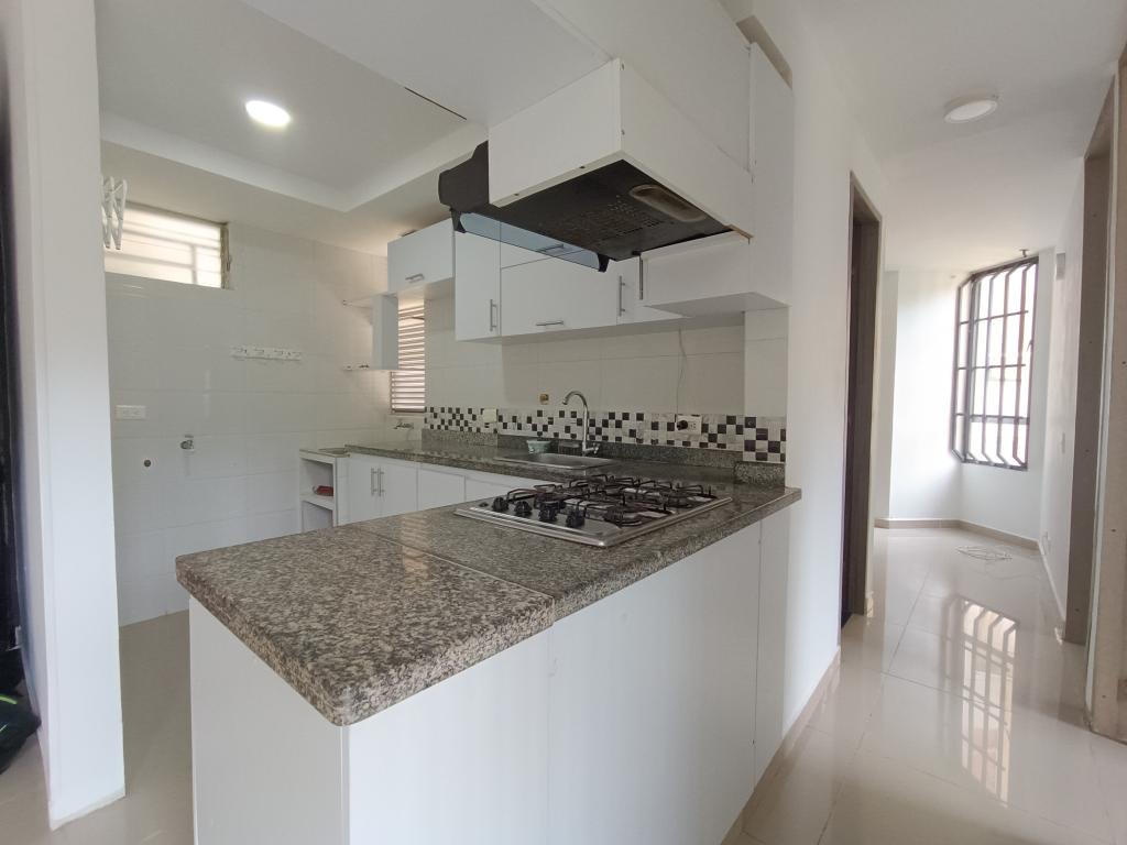 APARTAMENTO EN VENTA AL OESTE DE CALI BARRIO AGUACATAL