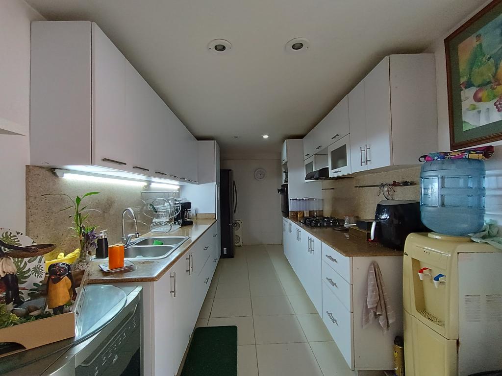 VENDO CASA EN BOSQUE DEL LIMONAR-CALI
