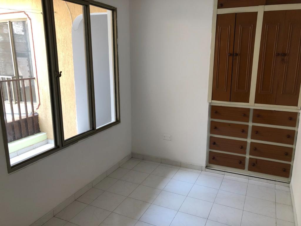 VENDO CASA BARRIO LAS GRANJAS-CALI