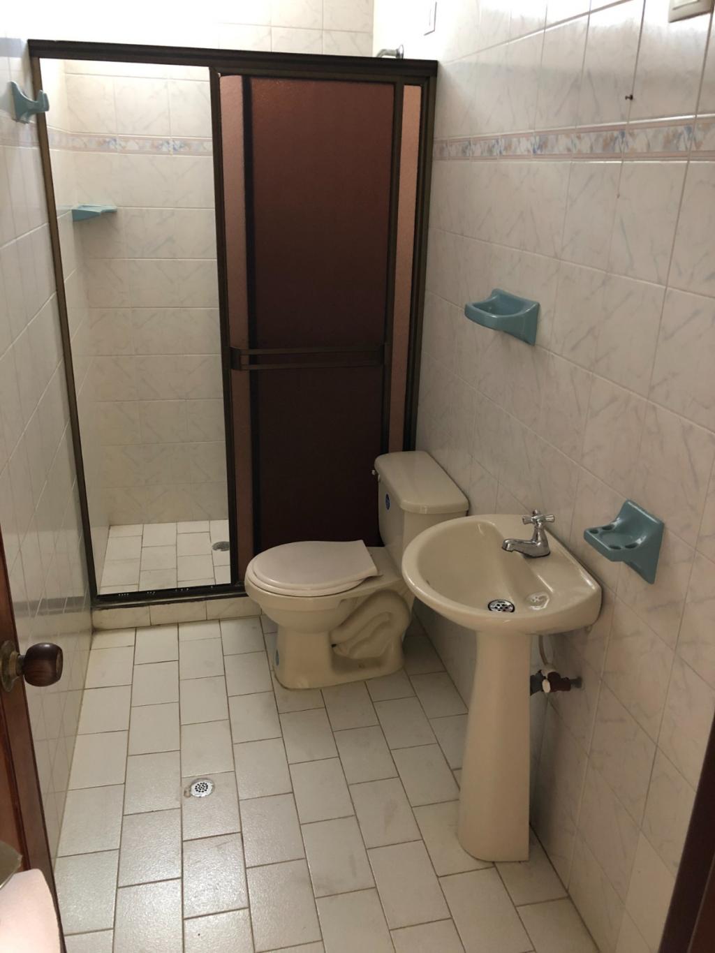 VENDO CASA BARRIO LAS GRANJAS-CALI