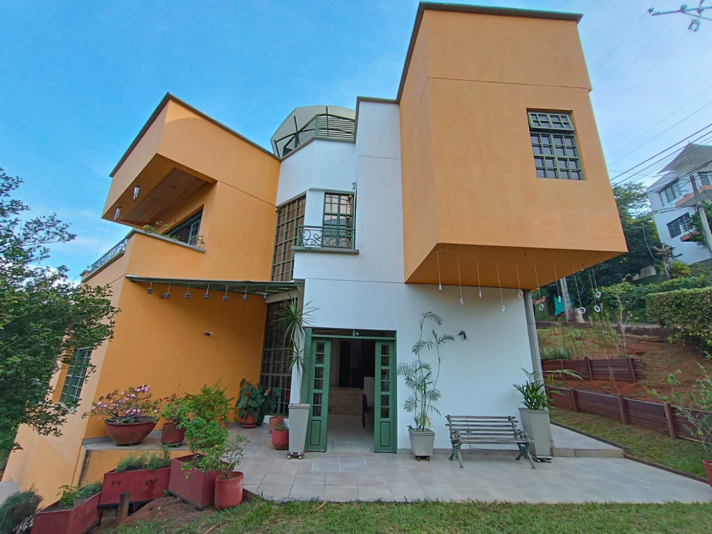 VENDO CASA EN BELLA SUIZA - CALI