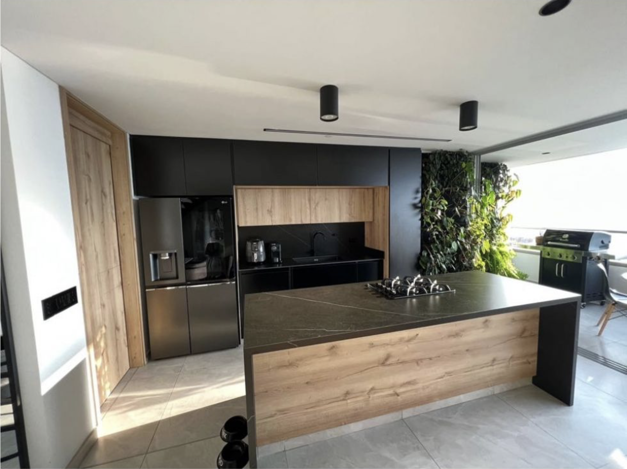 venta apartamento penthouse transversal intermedia Envigado 