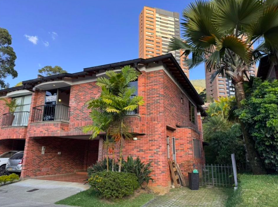 Venta casa poblado sector cola del zorro medellin
