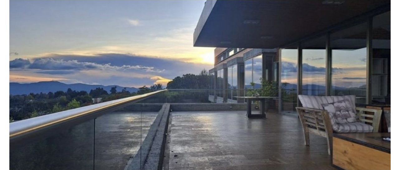 venta casa sector Alto de las Palmas Envigado Antioquia 