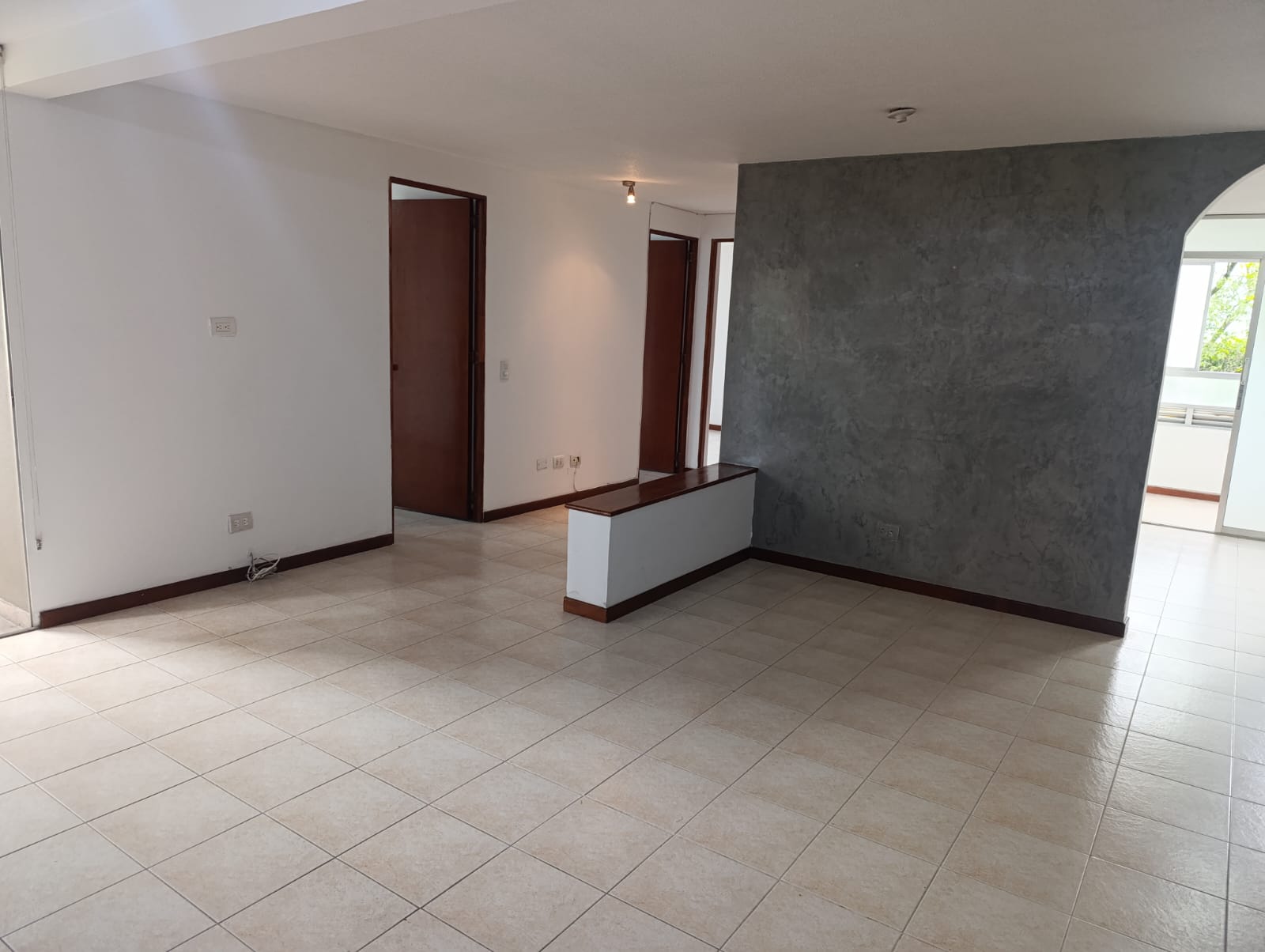Arrienda Apartamento Patio Bonito Poblado Medellin 