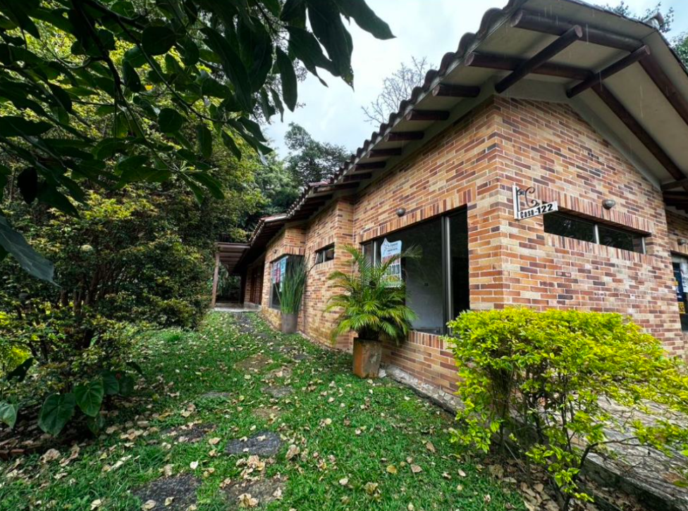 venta casa sector loma de las brujas envigado 