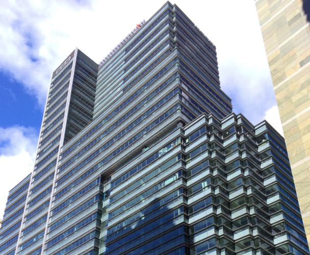 Venta local comercial con renta  en edificio tierra firme Bogota