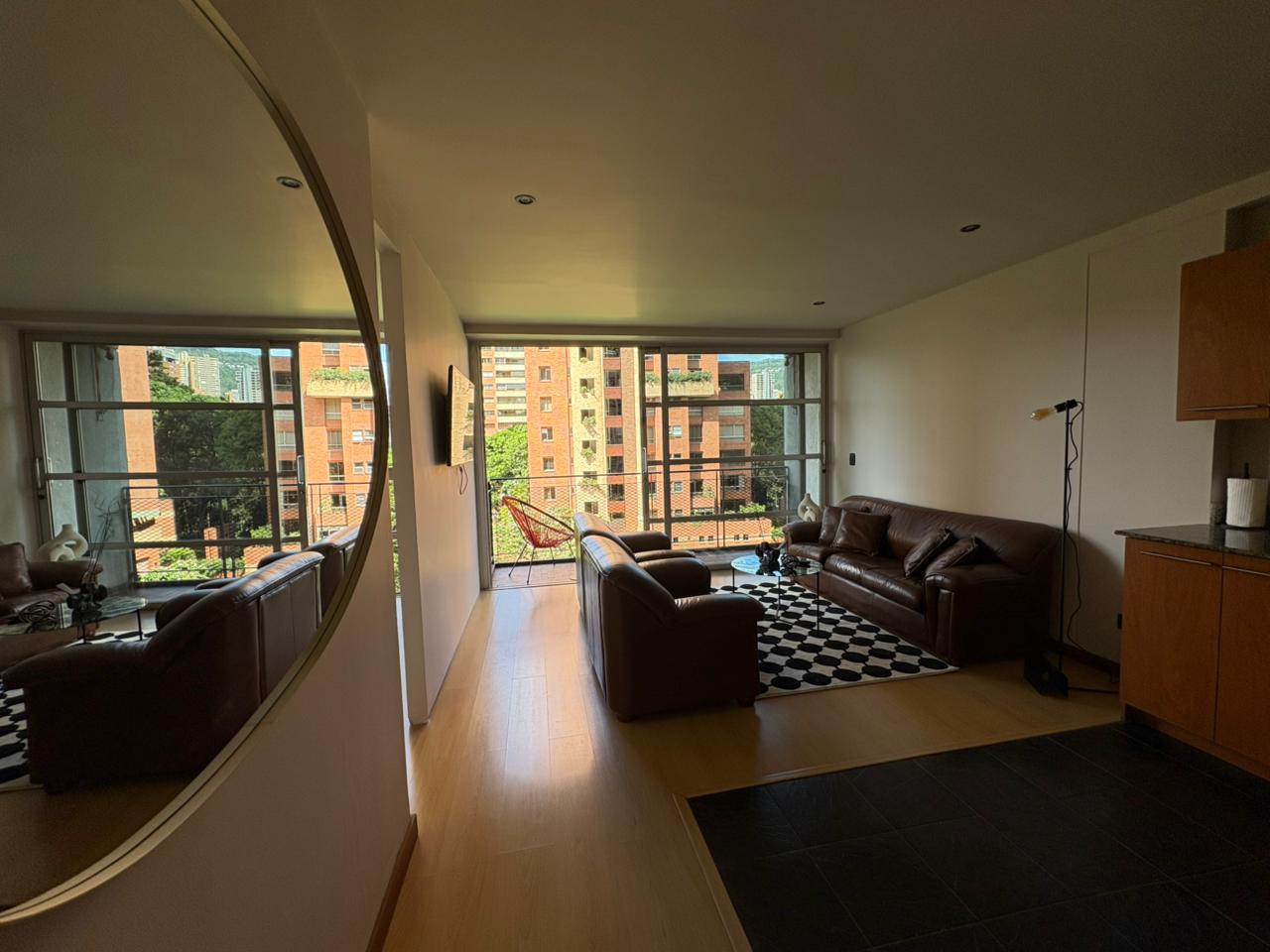 Arrienda Apartamento Amoblado La Tomatera Poblado Medellin