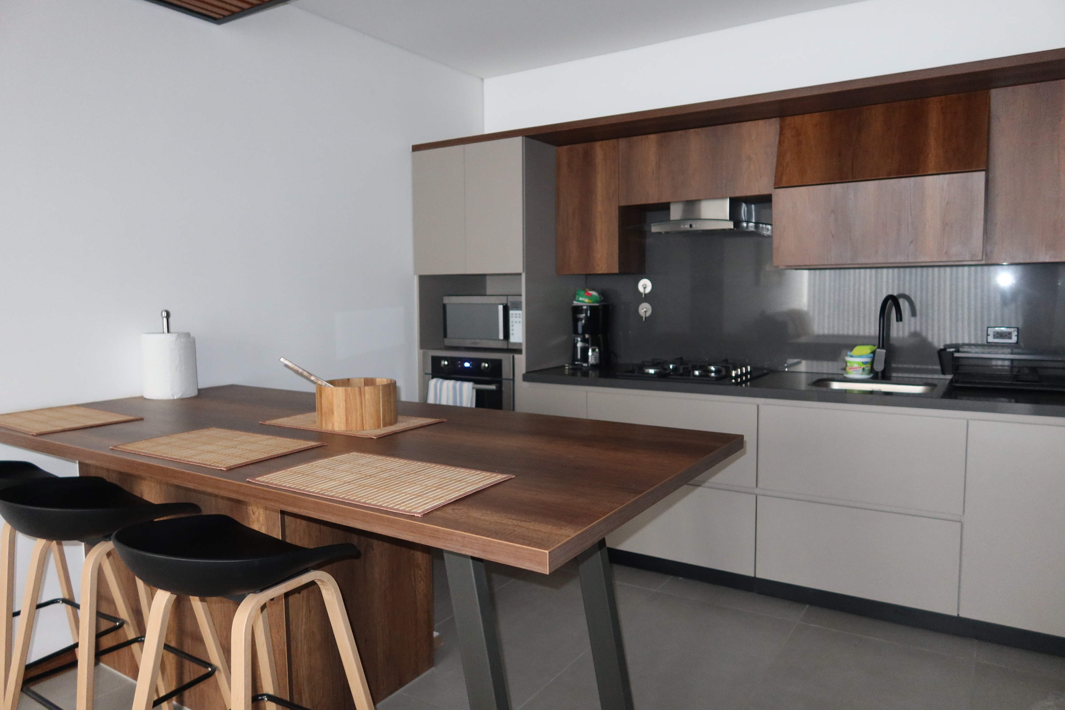 Arriendo apartamento amoblado poblado sector las palmas medellin