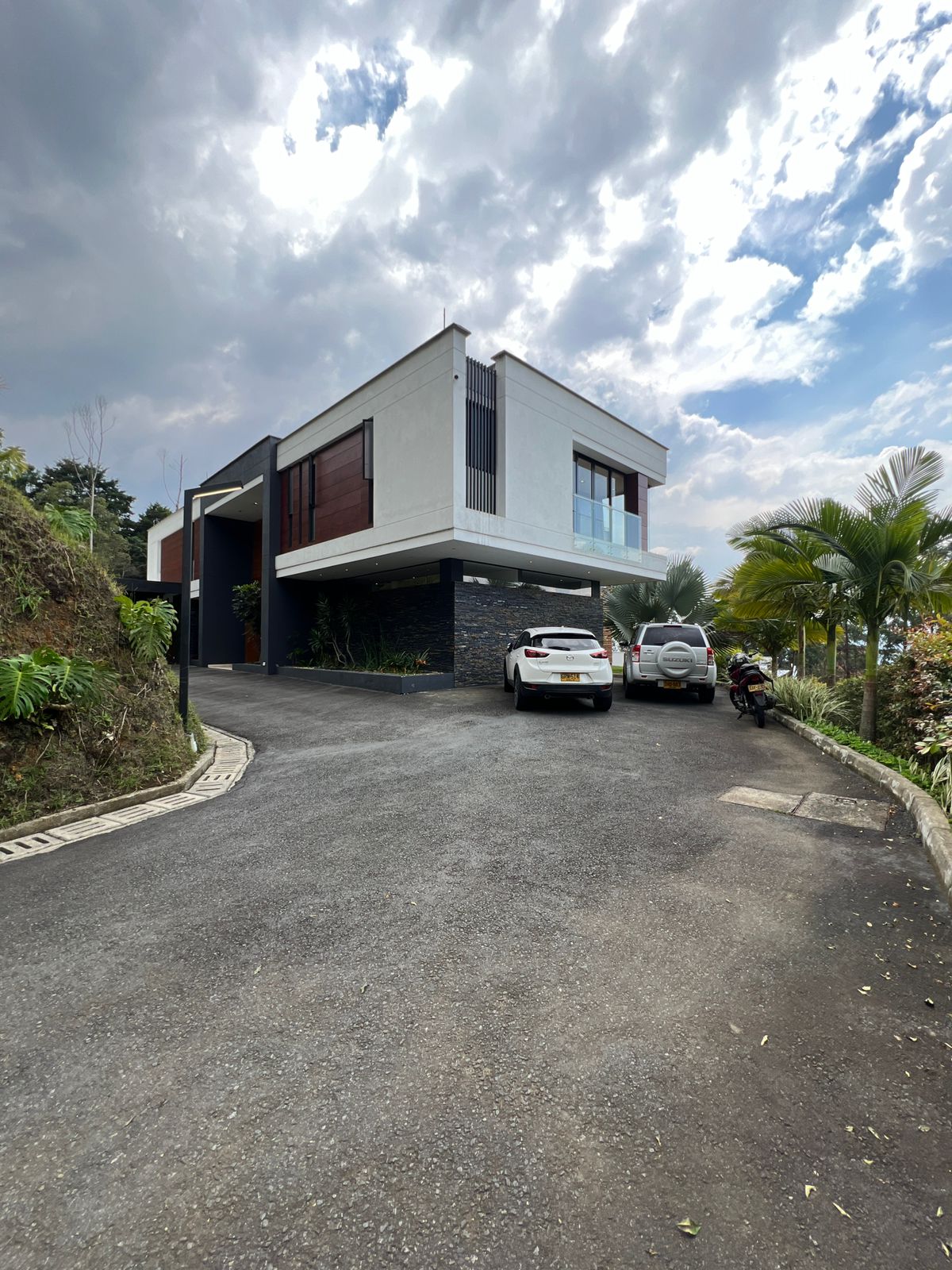arriendo casa sector la calera poblado medellin