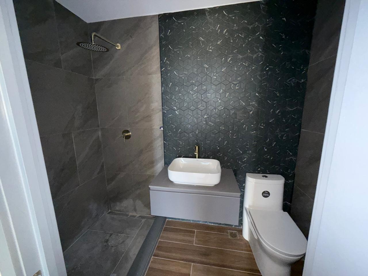 Edificio Arath Zona 10 Apartamento en Venta  - Miniatura 5