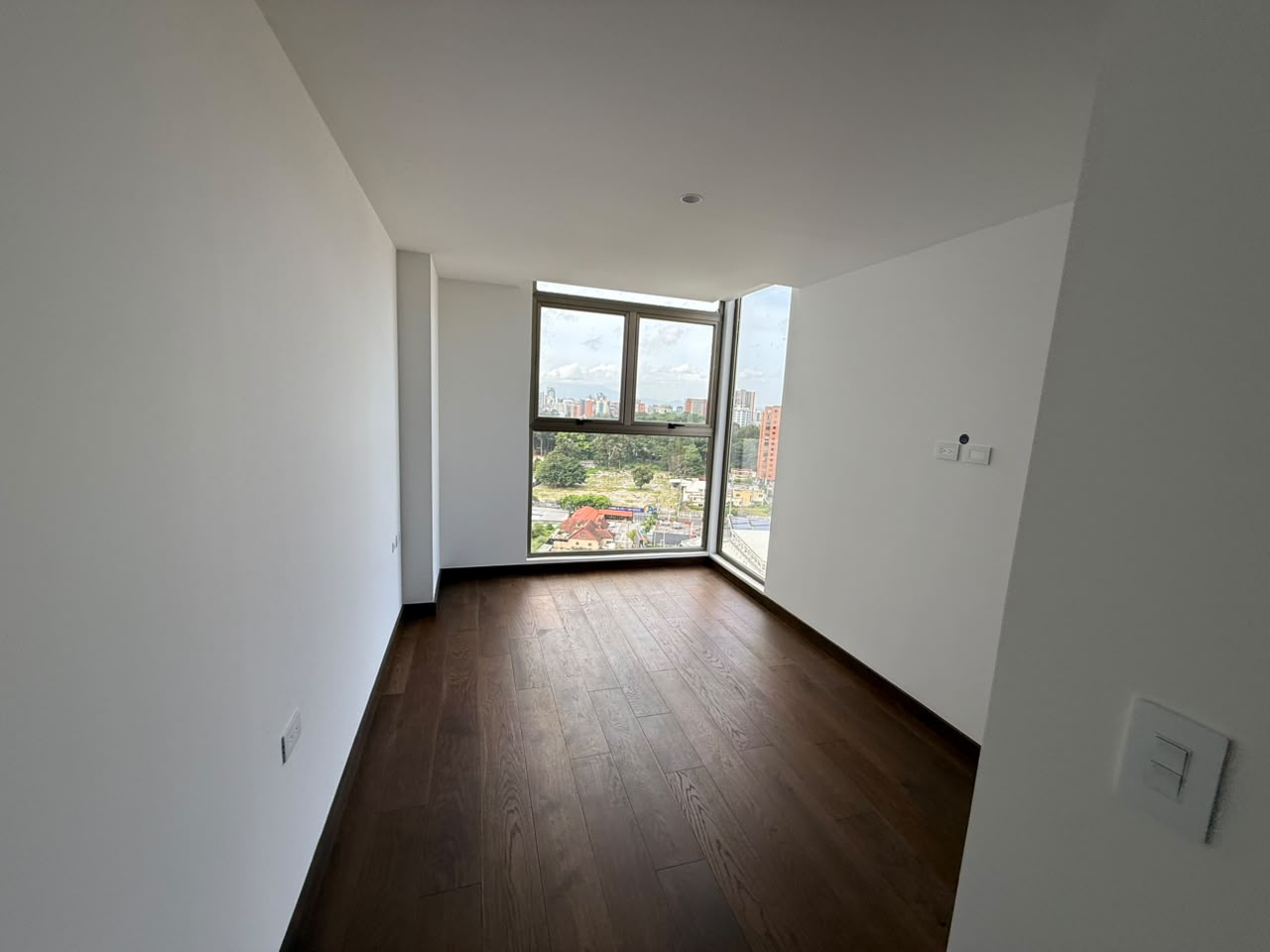 ATARAH ZONA 10 NUEVO APARTAMENTO RENTA - 2 HABITACIONES - Miniatura 3
