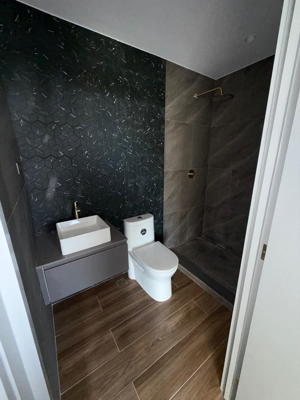 Edificio Arath Zona 10 Apartamento en Venta  - Miniatura 12