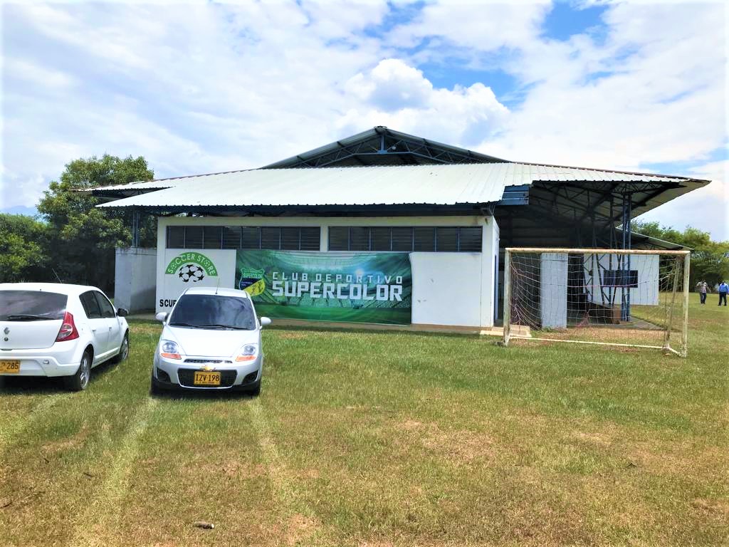 bodega complejo deportivo  en Venta Cascajal, Cali km13