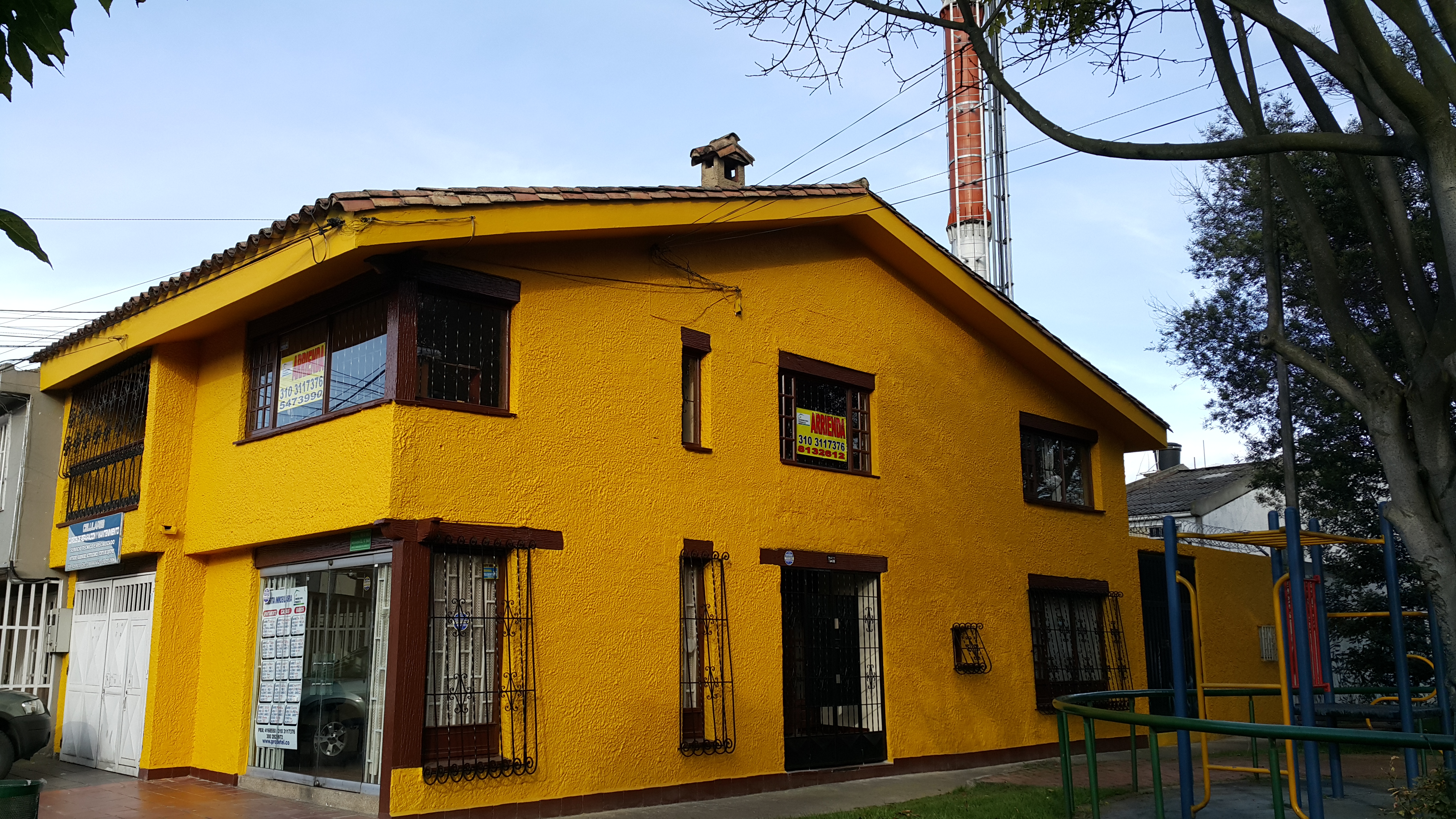 VENDO CASA RENTABLE EN MODELIA - BOGOTA