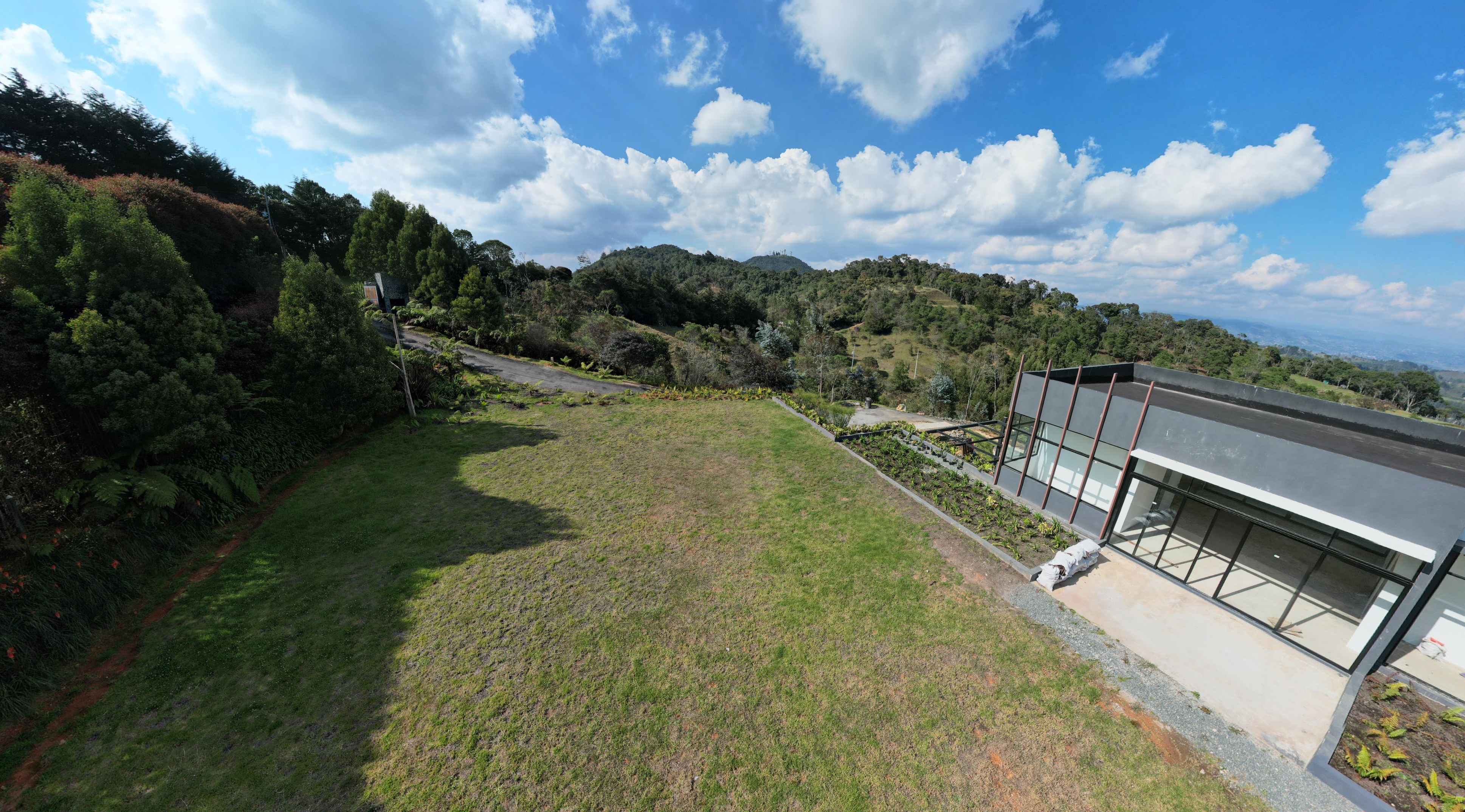 Casa moderna en construcción vista 360 Llanogrande - Aeropuerto