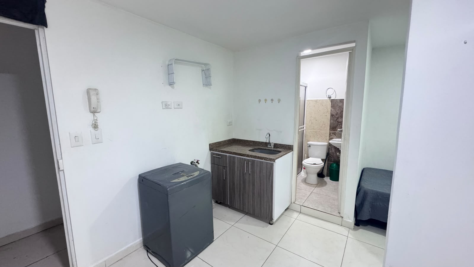 Imagen de APARTAESTUDIO EN RENTA A CUADRA Y MEDIA DE LA U. ANDINA PEREIRA