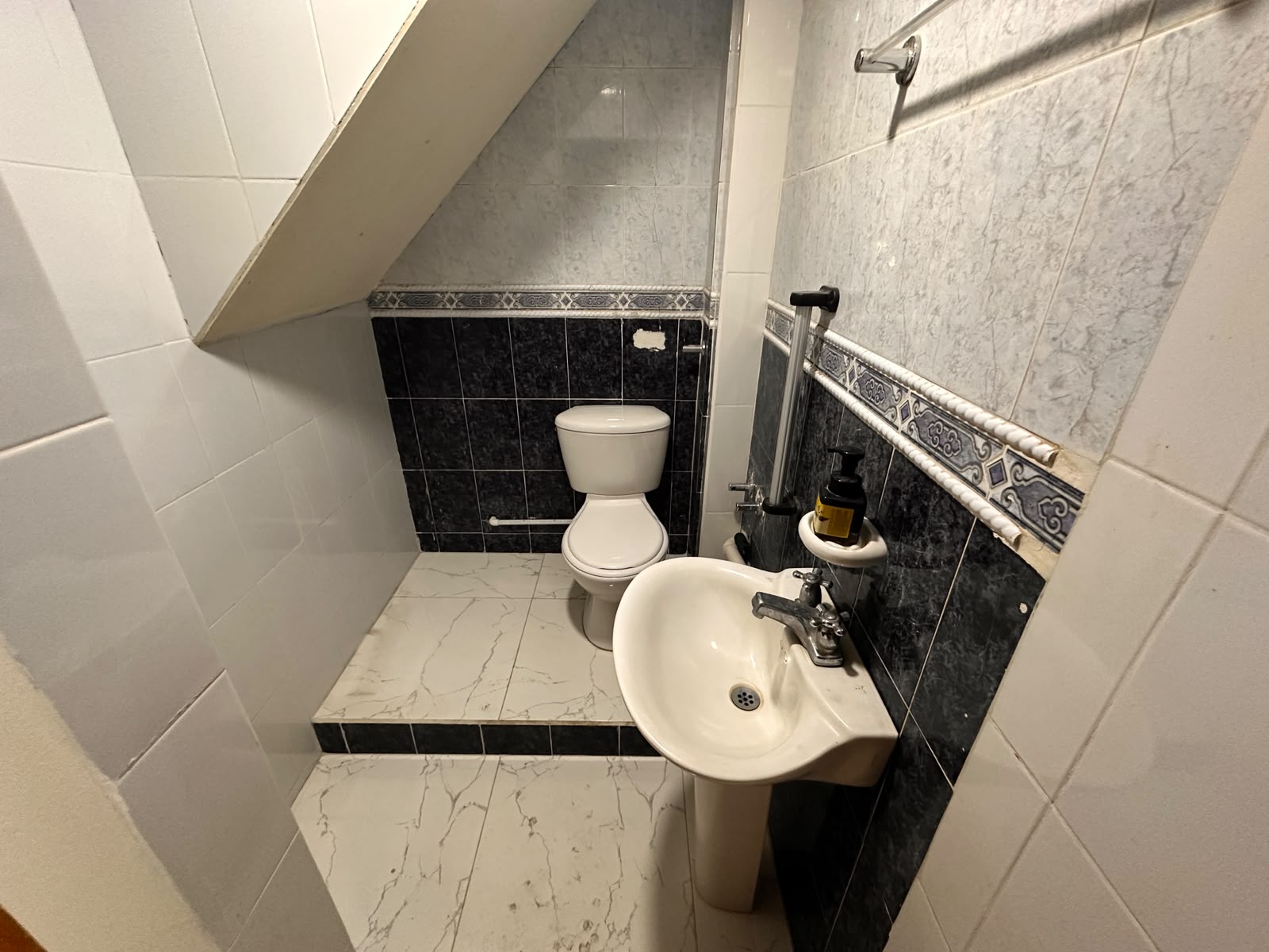 Imagen de APARTAMENTO EN RENTA SEGUNDO PISO BARRIO VICTORIA PEREIRA