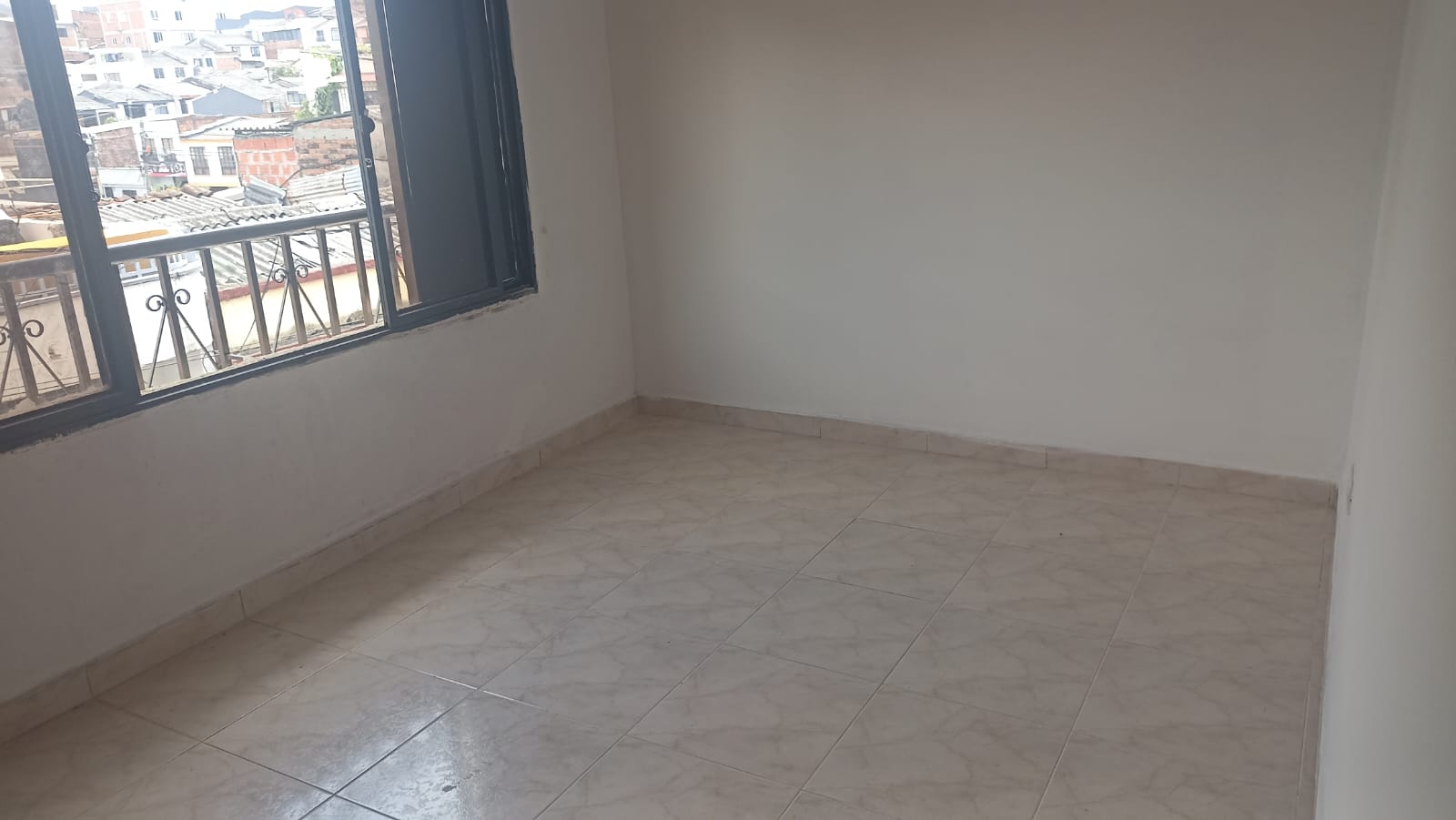APARTAMENTO EN RENTA CENTRO PEREIRA CERCA 30 AGOSTO 