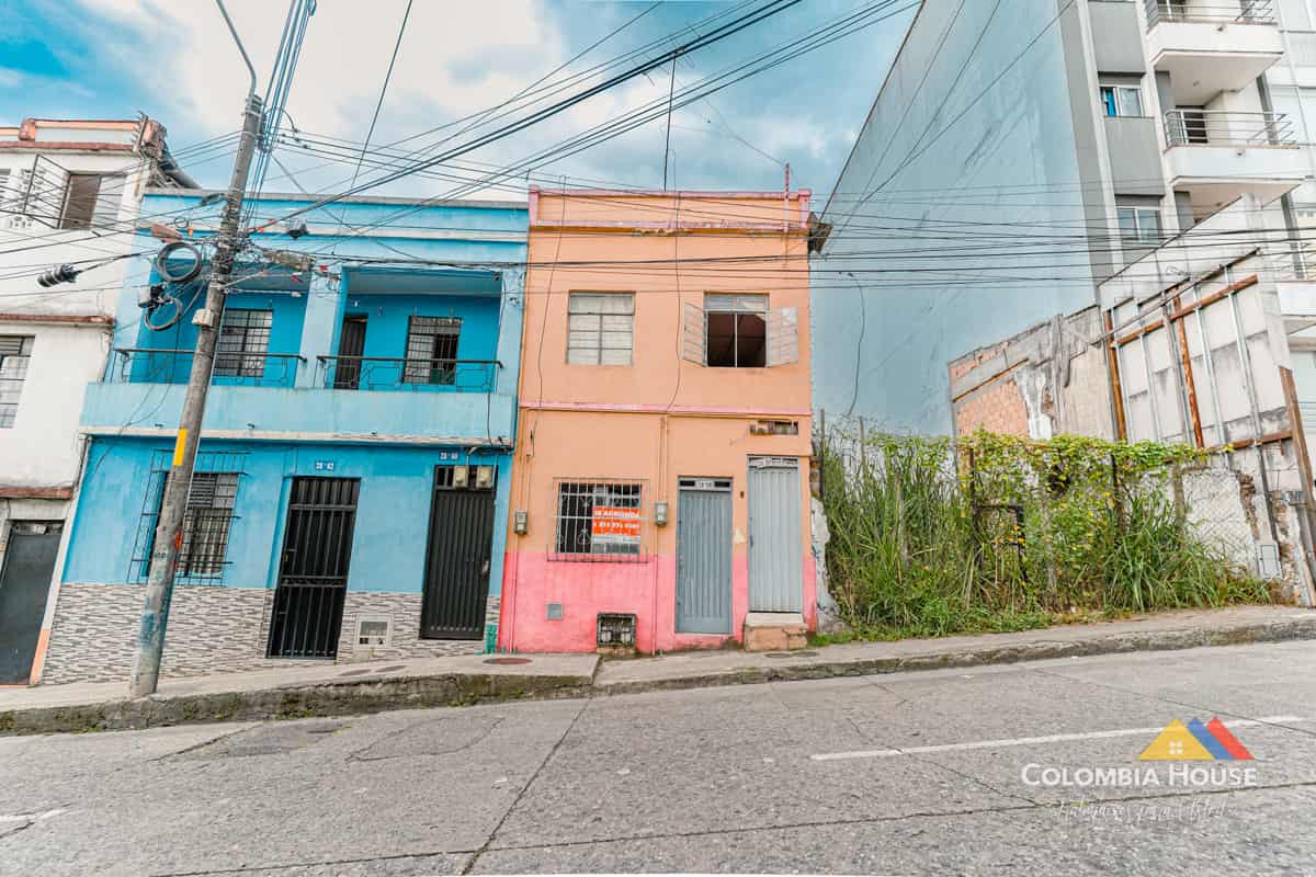APARTAESTUDIO EN RENTA A DOS CUADRAS DE LA CLINICA LOS ROSALES PEREIRA