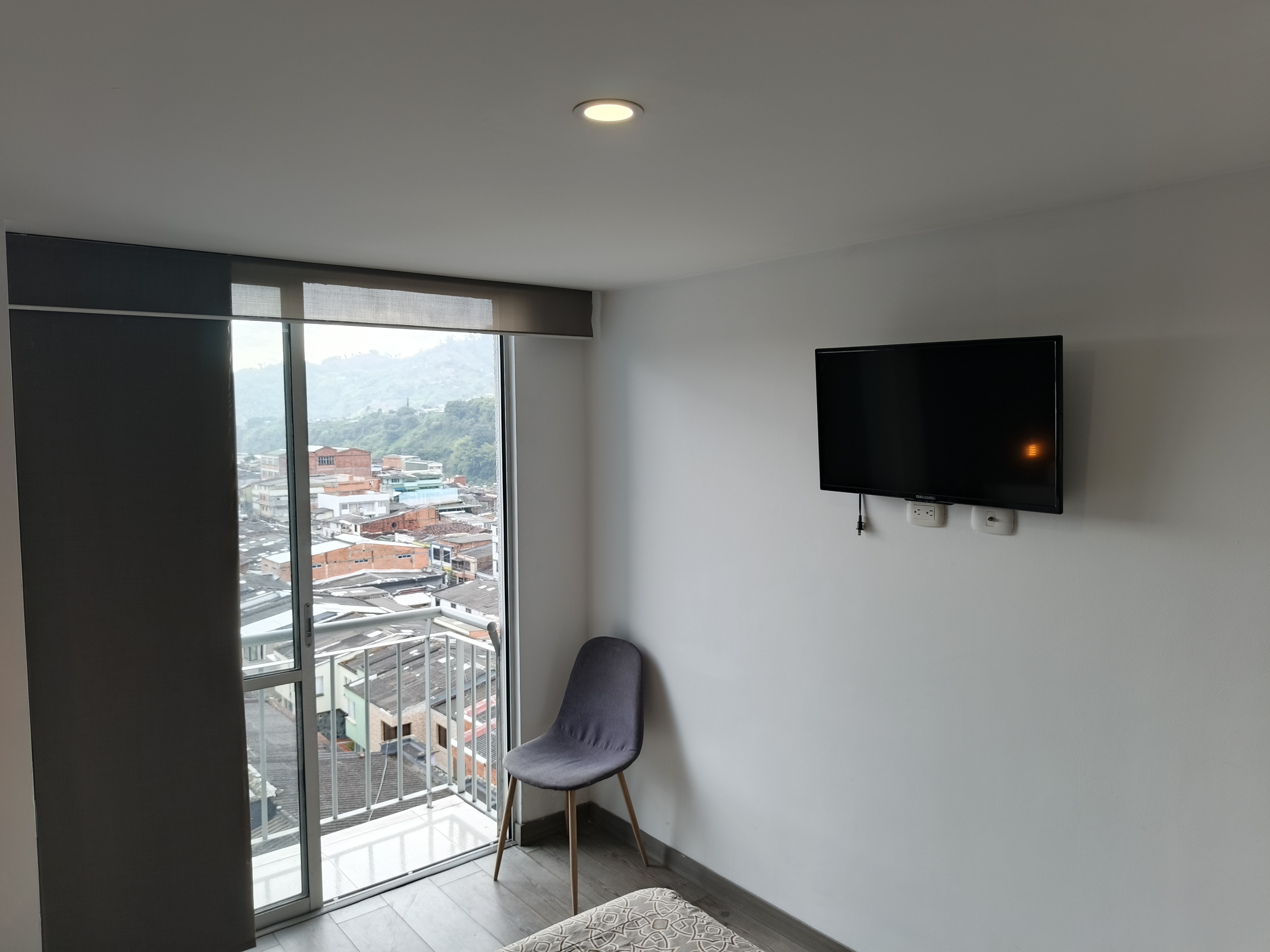 Imagen de EN RENTA APARTA ESTUDIO AMOBLADO, PEREIRA CENTRO TORRE21