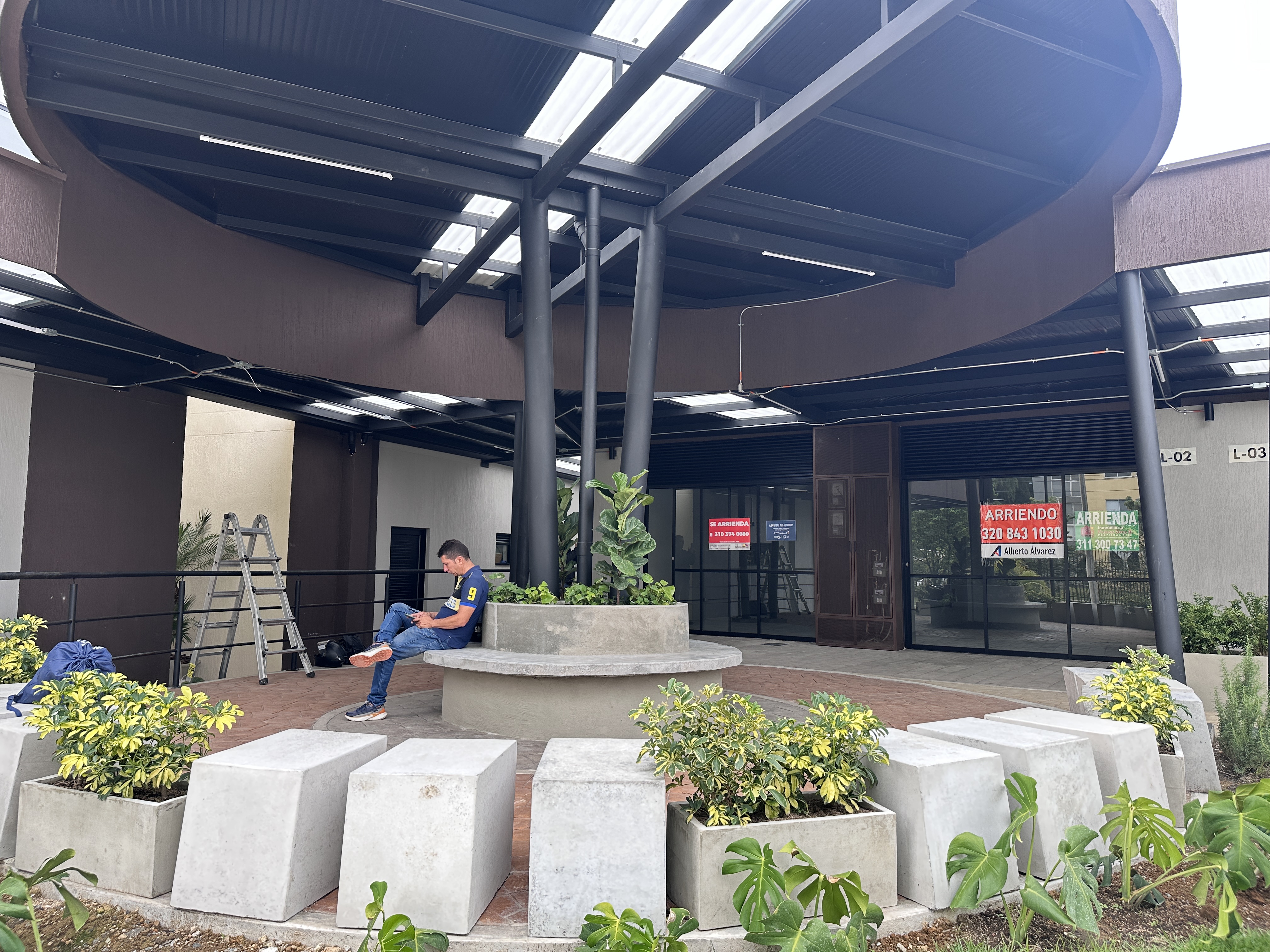 Imagen de LOCAL EN RENTA MALL KOA  ZONA ROSA DOSQUEBRADAS