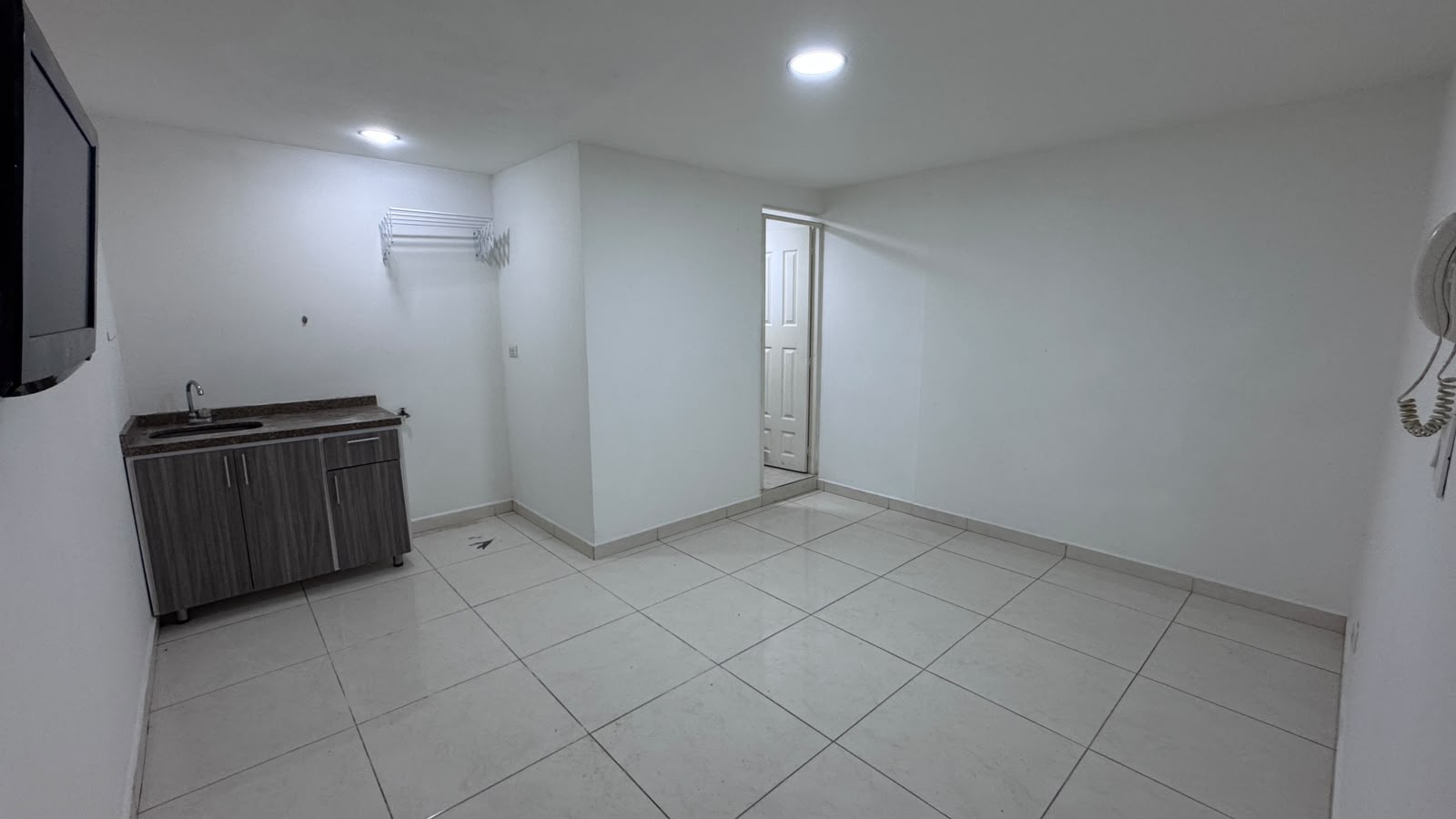 APARTAESTUDIO EN RENTA A UNA CUADRA DE LA UNIVERSIDAD DEL ÁREA ANDINA