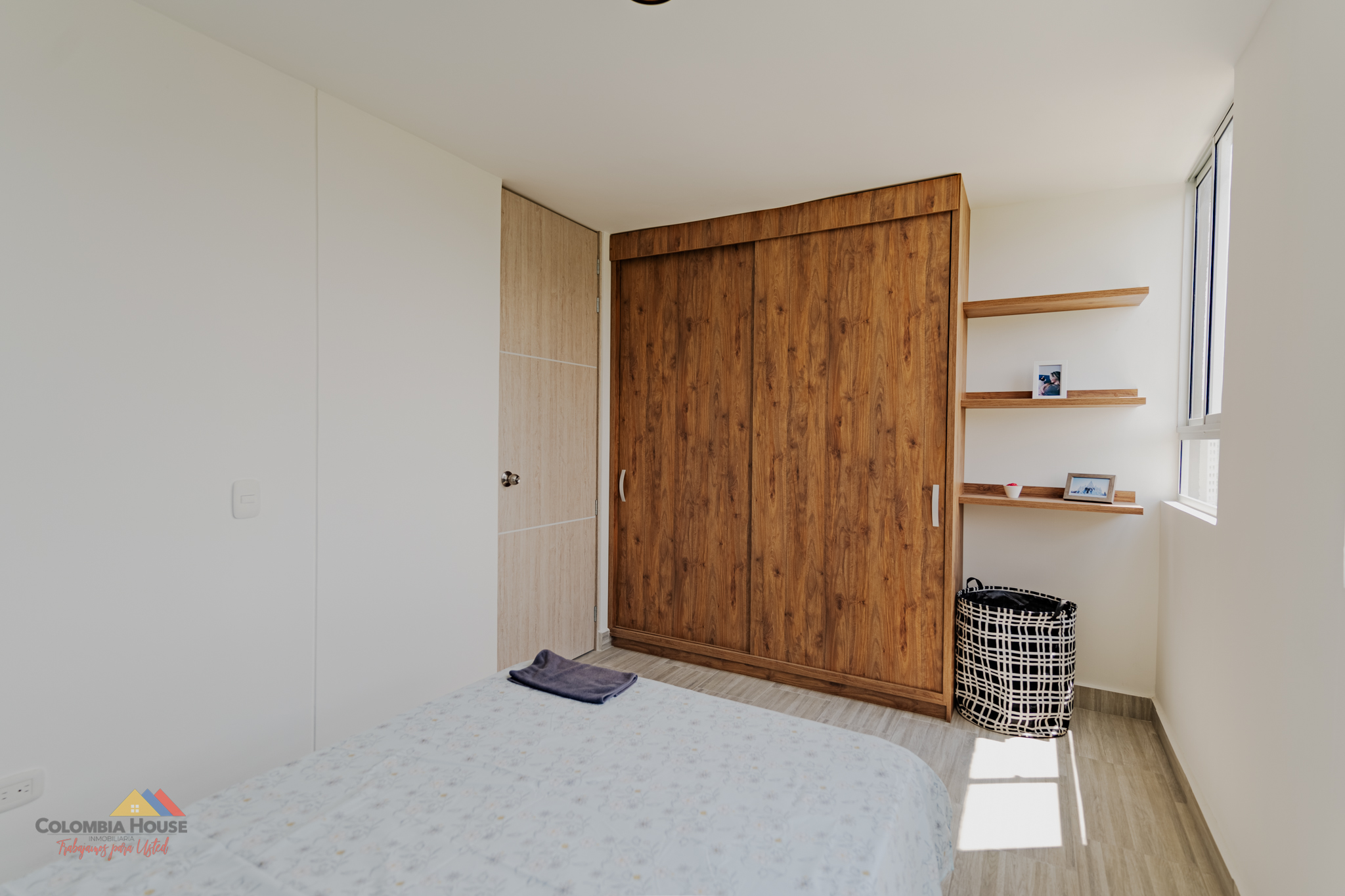 Imagen de APARTAMENTO AMOBLADO EN RENTA CONJ. BOSQUES DE BAMBU CONDINA