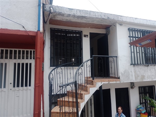 EN VENTA CASA, PEREIRA BARRIO CONSTRUCTORES