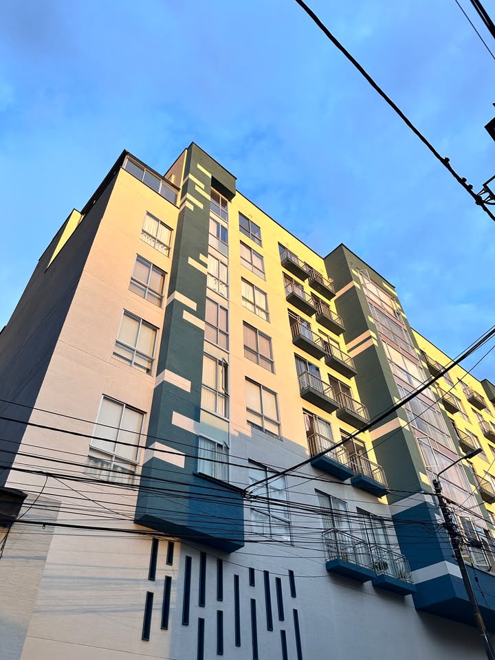 EN RENTA APARTA ESTUDIO AMOBLADO, PEREIRA CENTRO TORRE21