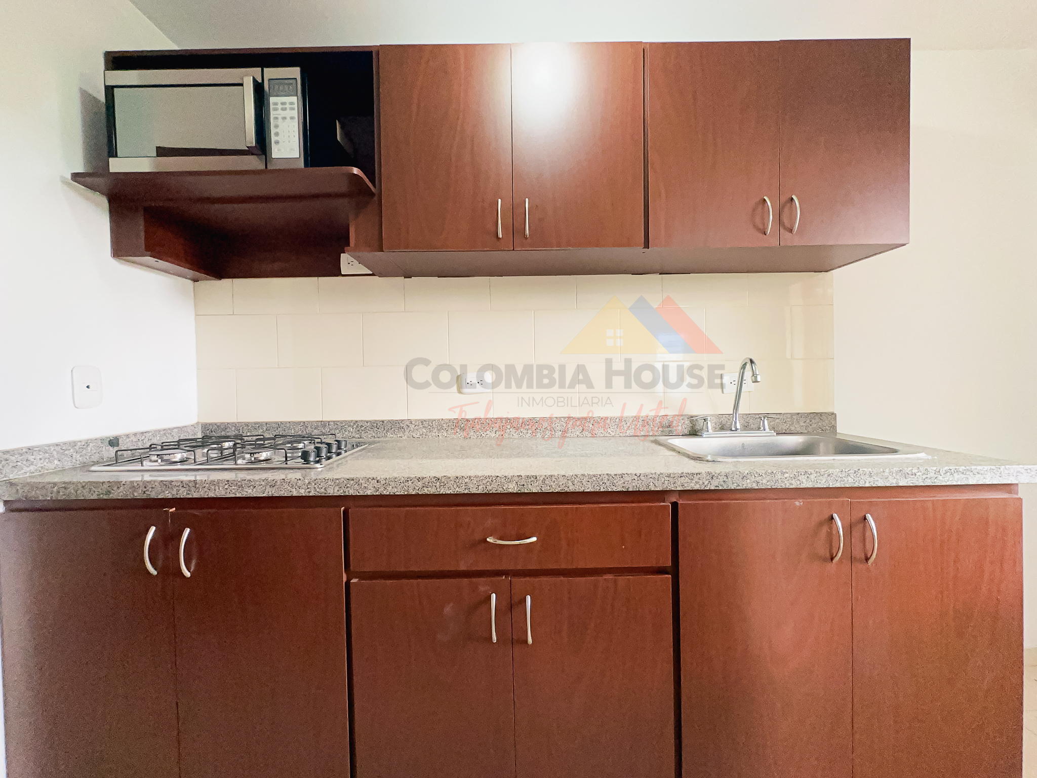 Imagen de APARTAMENTO EN VENTA/RENTA CERCA ALAMOS