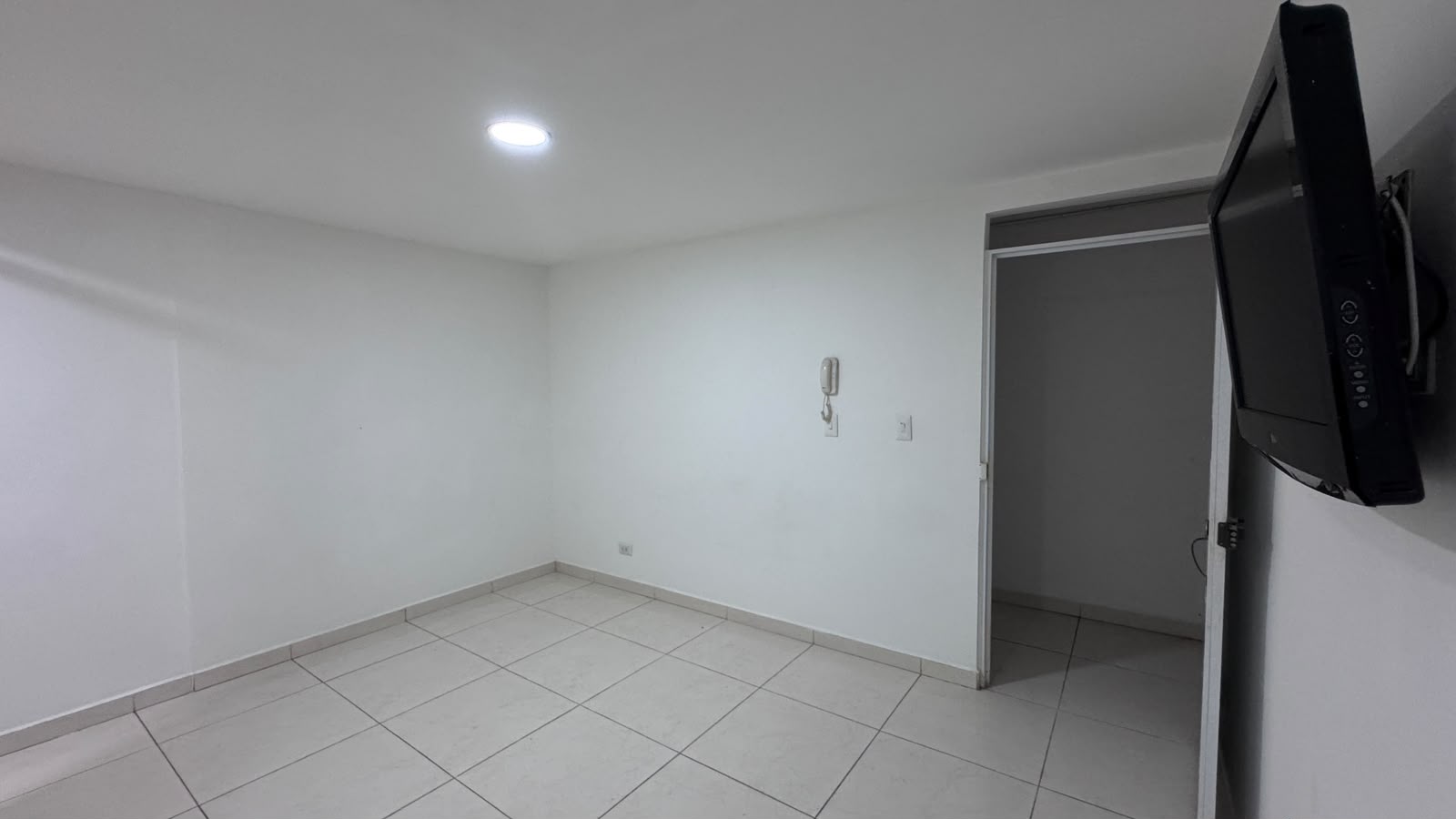 Imagen de APARTAESTUDIO EN RENTA A UNA CUADRA DE LA UNIVERSIDAD DEL ÁREA ANDINA