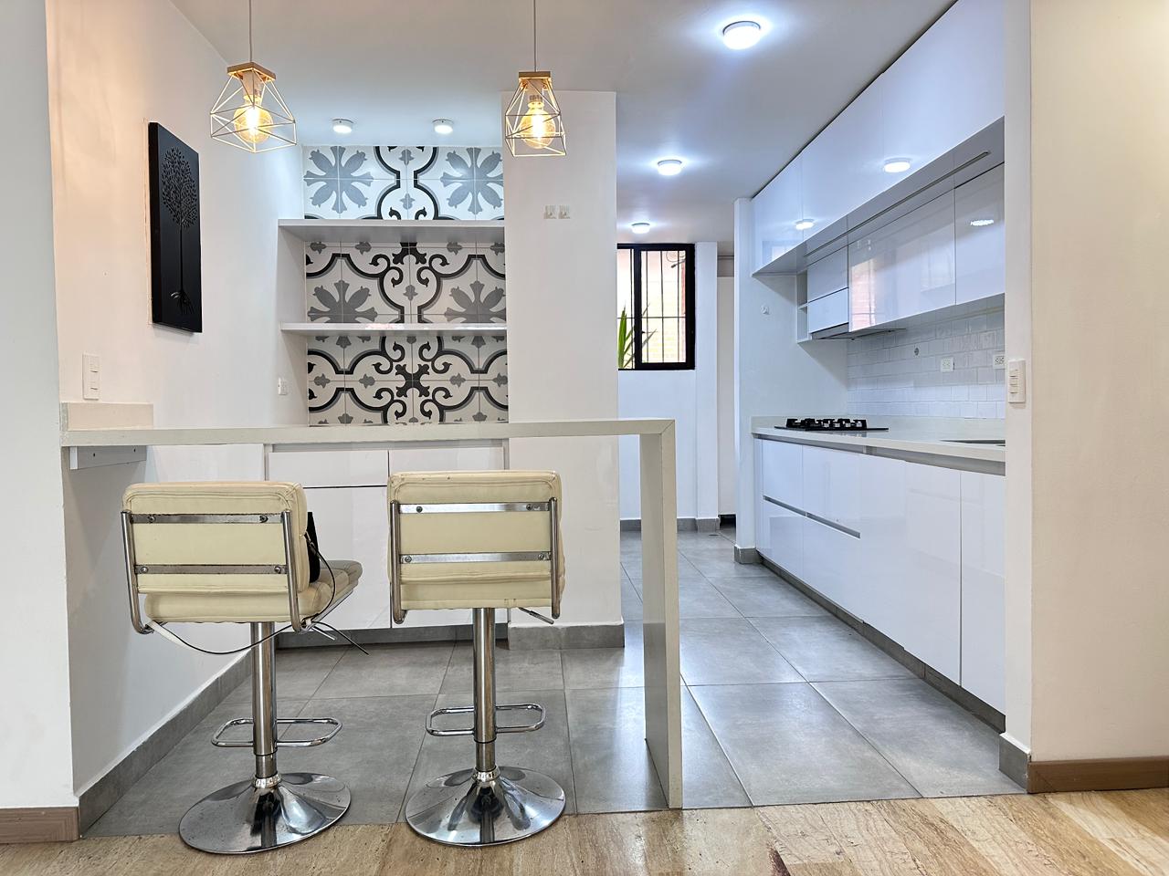 APARTAMENTO EN RENTA EN LOS ALPES 