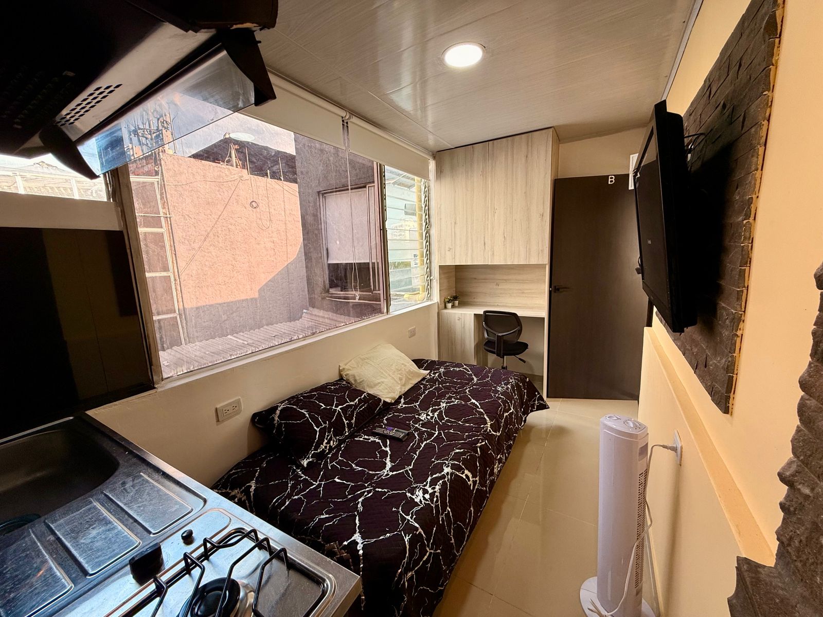 APARTAESTUDIO AMOBLADO EN EL CENTRO DE PEREIRA