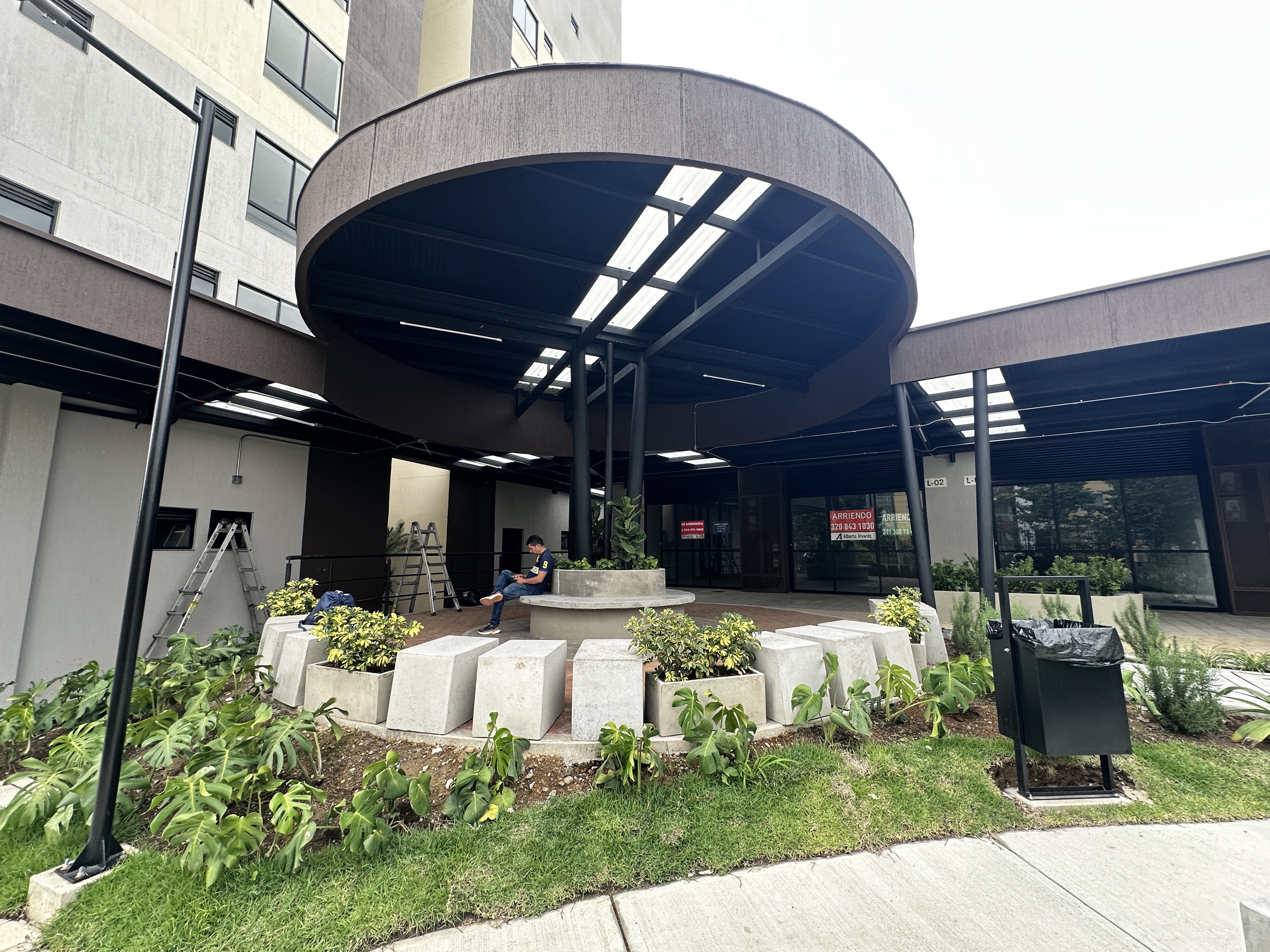 LOCAL EN RENTA MALL KOA