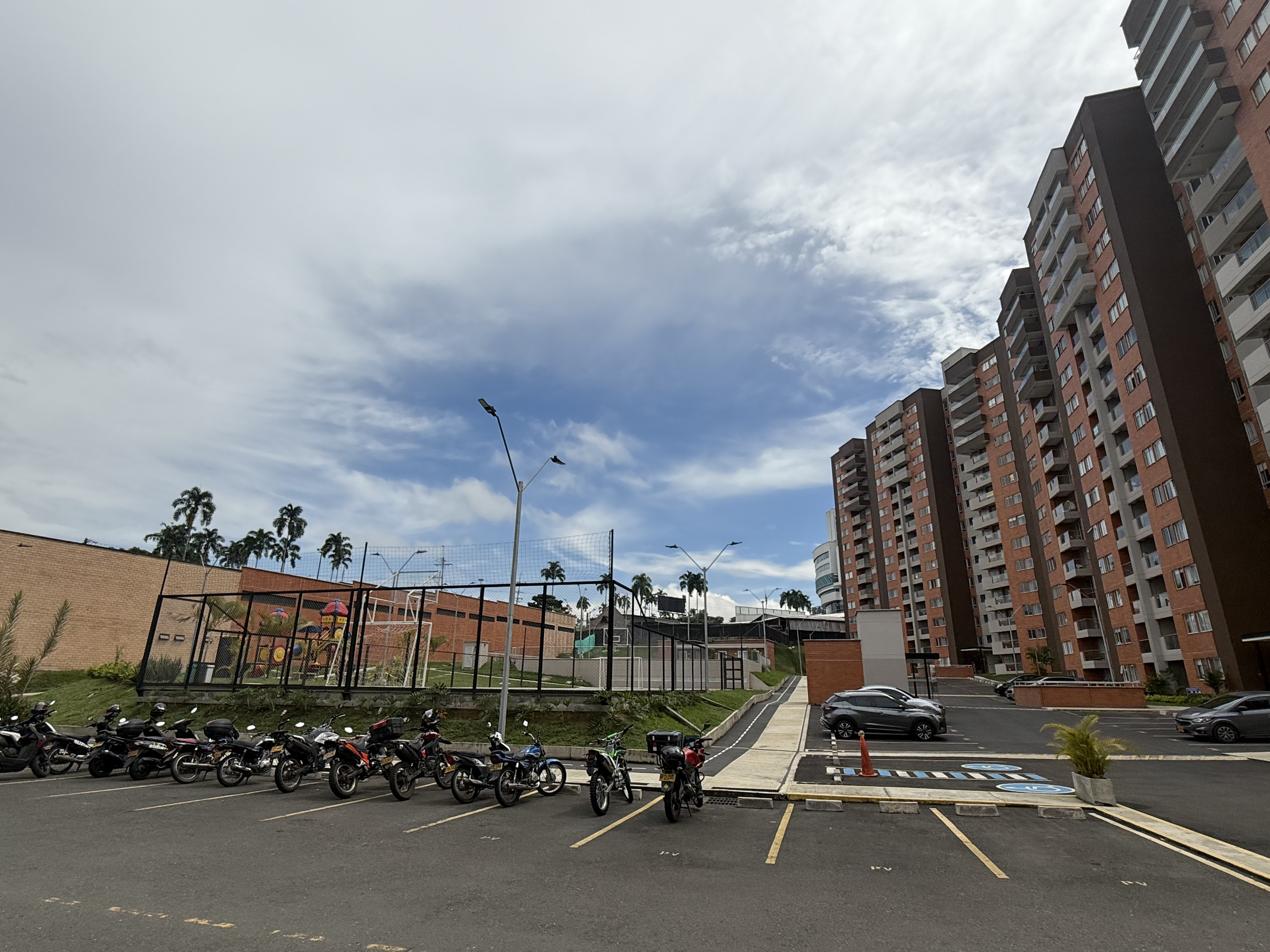 Imagen de APARTAMENTO EN VENTA CONJ. SENDEROS DE SAN SILVESTRE, AV SUR 