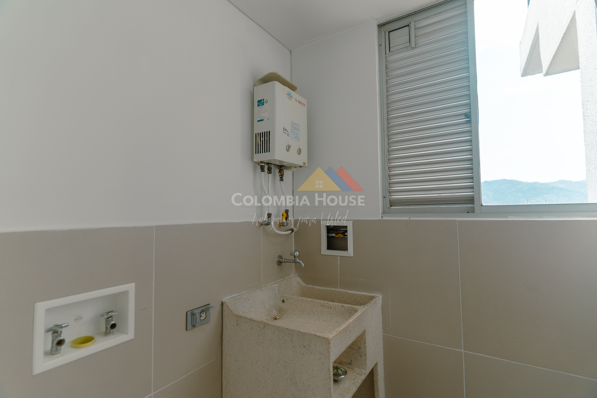 Imagen de EN RENTA APARTAMENTO EN LA CIRCUNVALAR