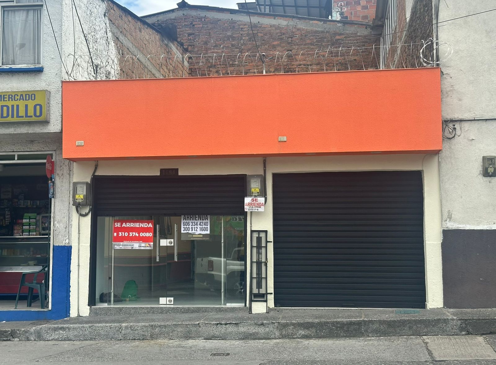 SE RENTA LOCAL SECTOR AV SANTANDER CON AMPLIO ESPACIO