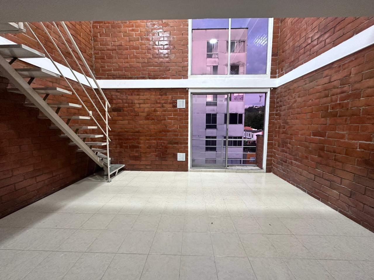 Imagen de APARTAMENTO PENTHOUSE EN RENTA EN DOSQUEBRADAS