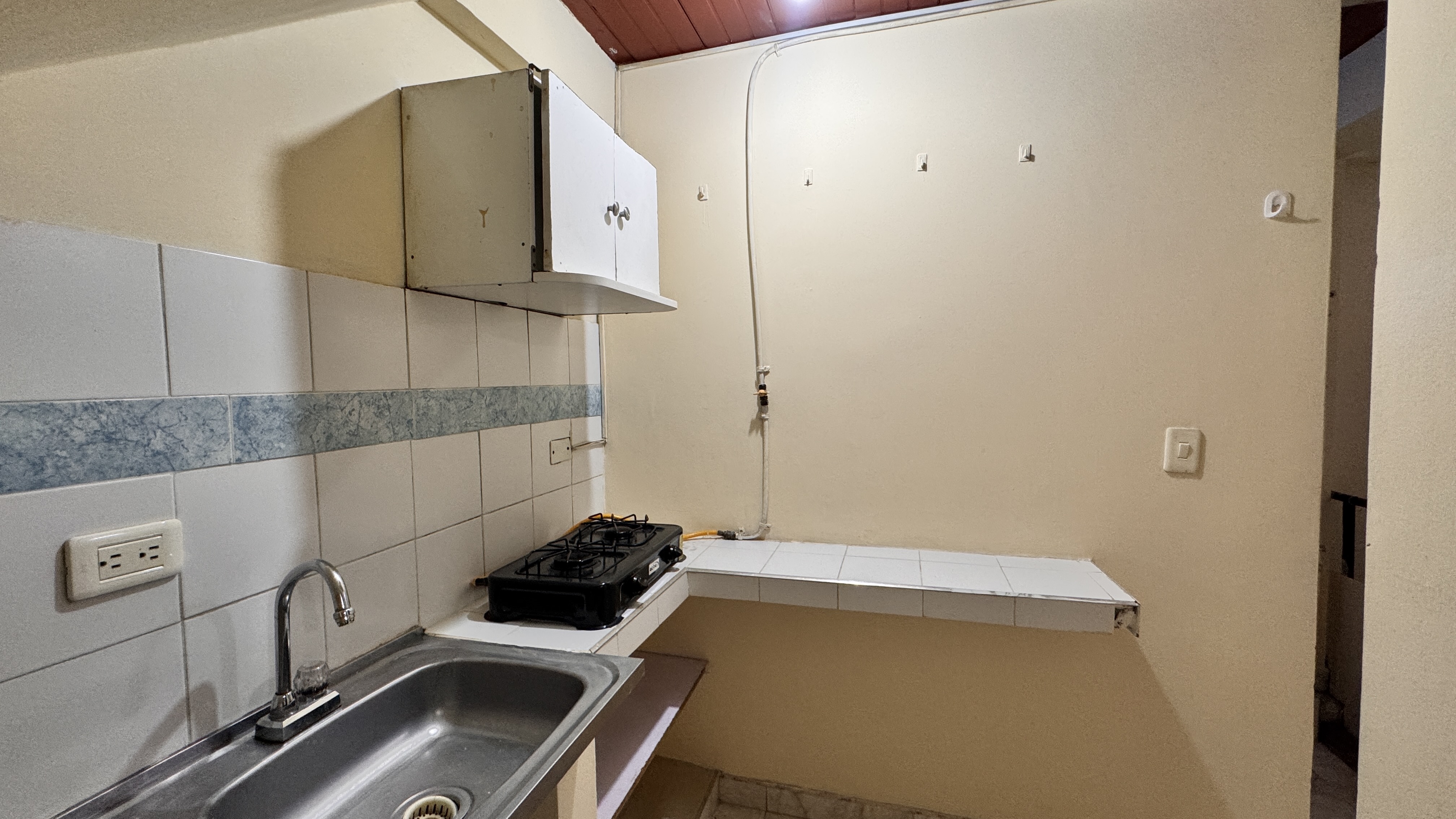 Imagen de APARTAESTUDIO en Arriendo en PEREIRA - 2500 LOTES