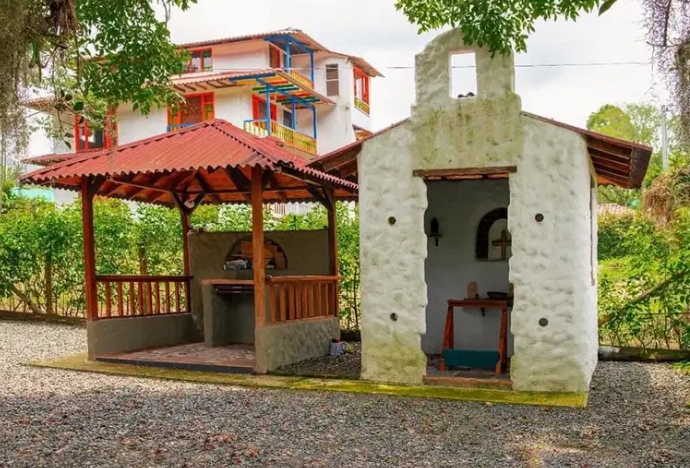 Imagen de EN VENTA CHALET AMOBLADO SECTOR LA FLORIDA (IN-380)