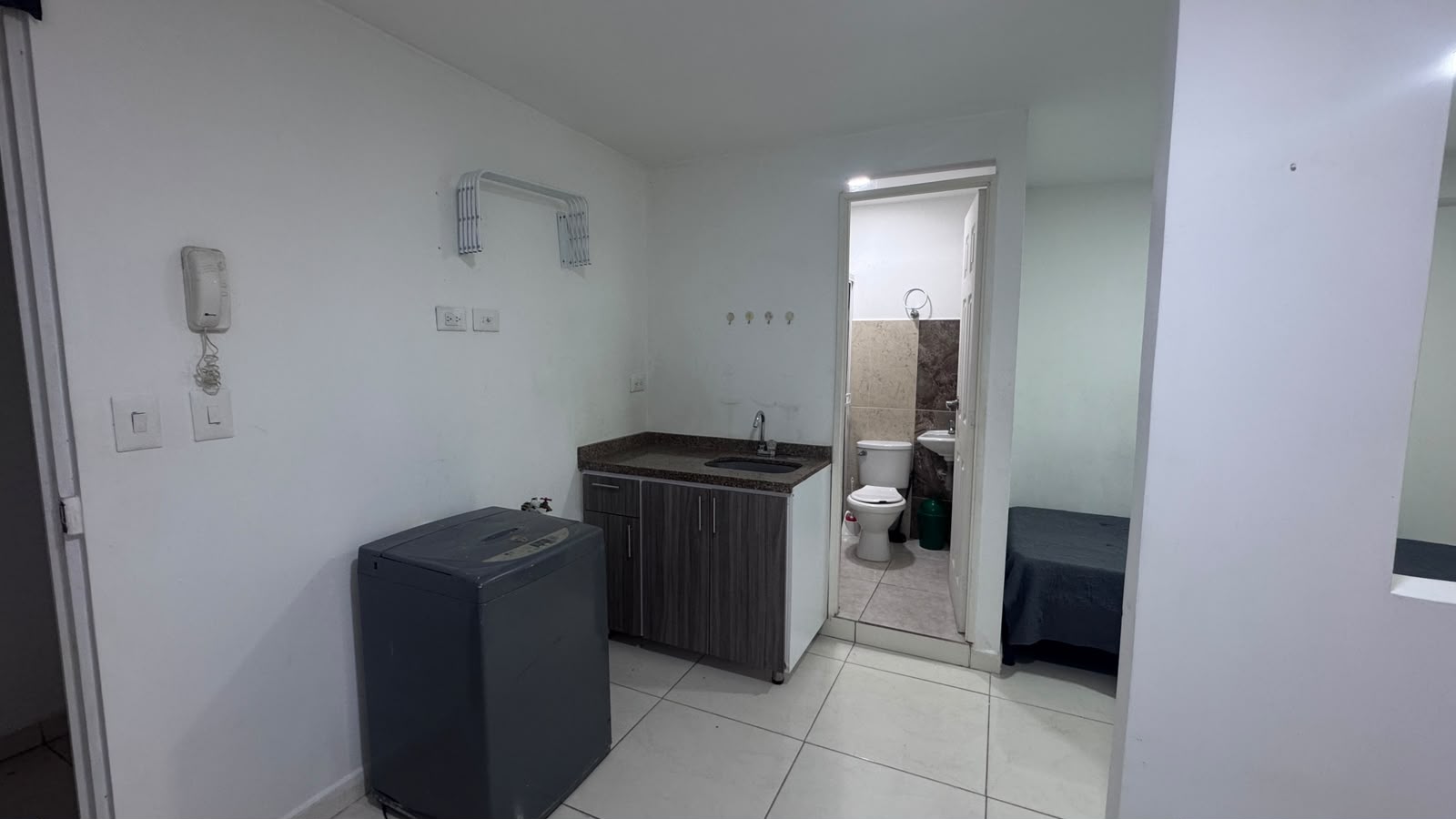 Imagen de APARTAESTUDIO EN RENTA A CUADRA Y MEDIA DE LA U. ANDINA PEREIRA