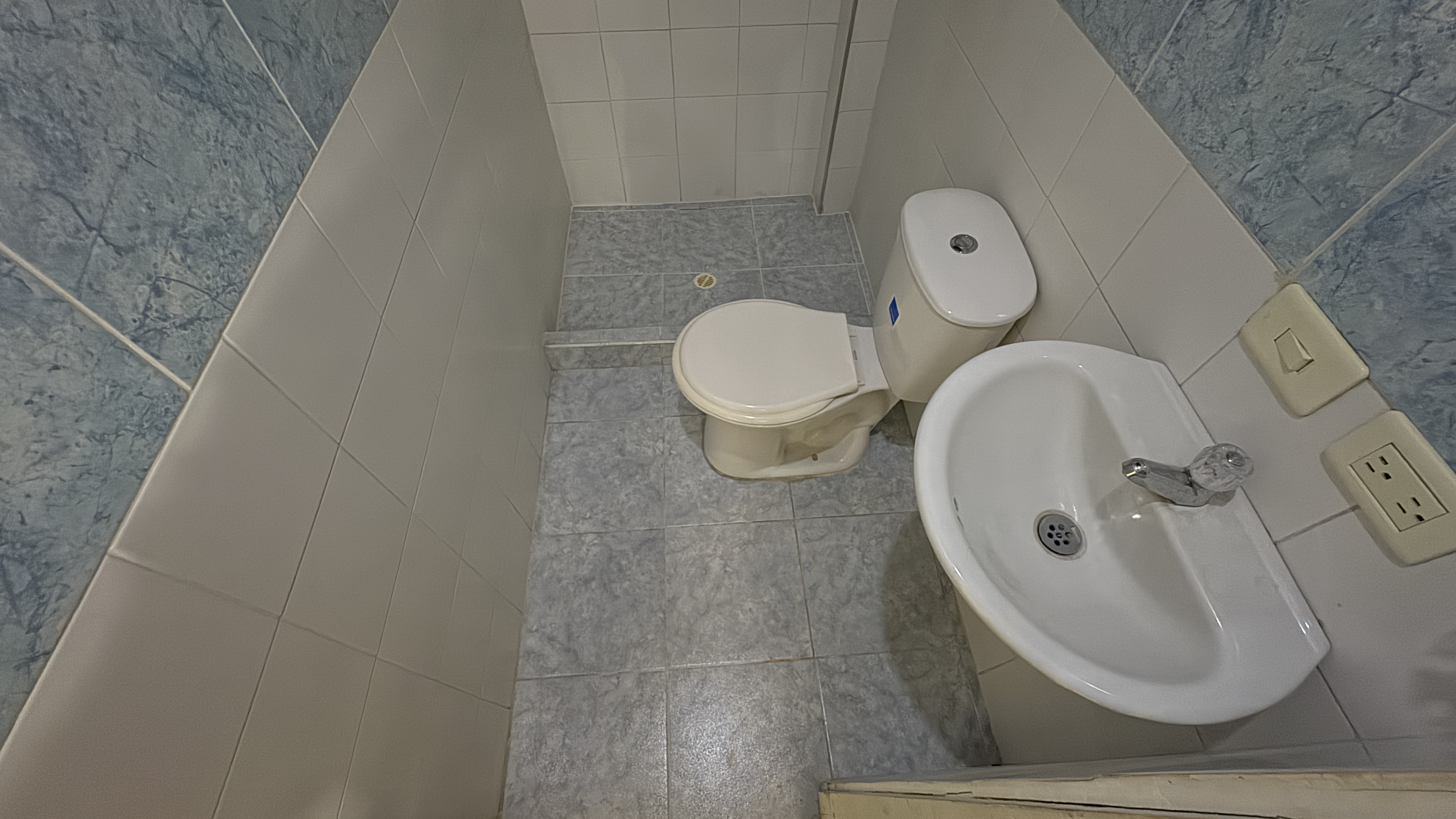 Imagen de APARTAESTUDIO en Arriendo en PEREIRA - 2500 LOTES