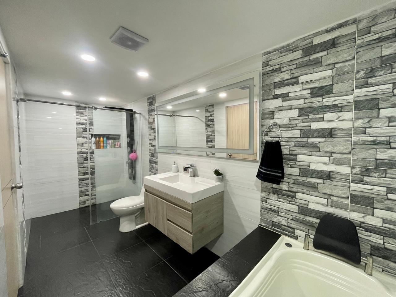 Imagen de En Venta Hemosa y Amplia Casa Av Sur- Pereira