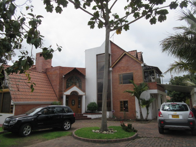 Casa campestre para venta en chia conjunto cerrado