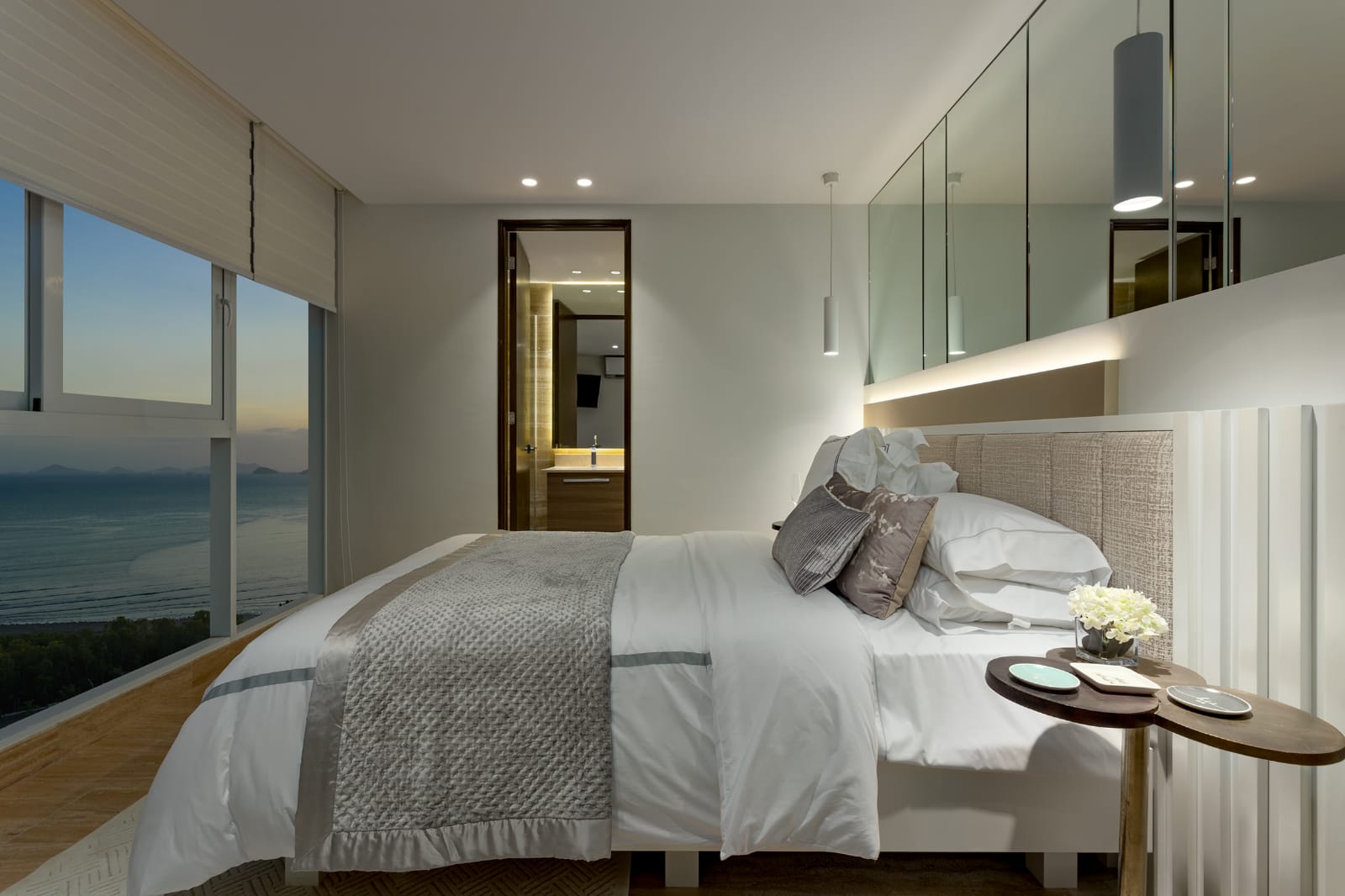 VENDO MODERNO APARTAMENTO THE REGENT - COSTA DEL ESTE